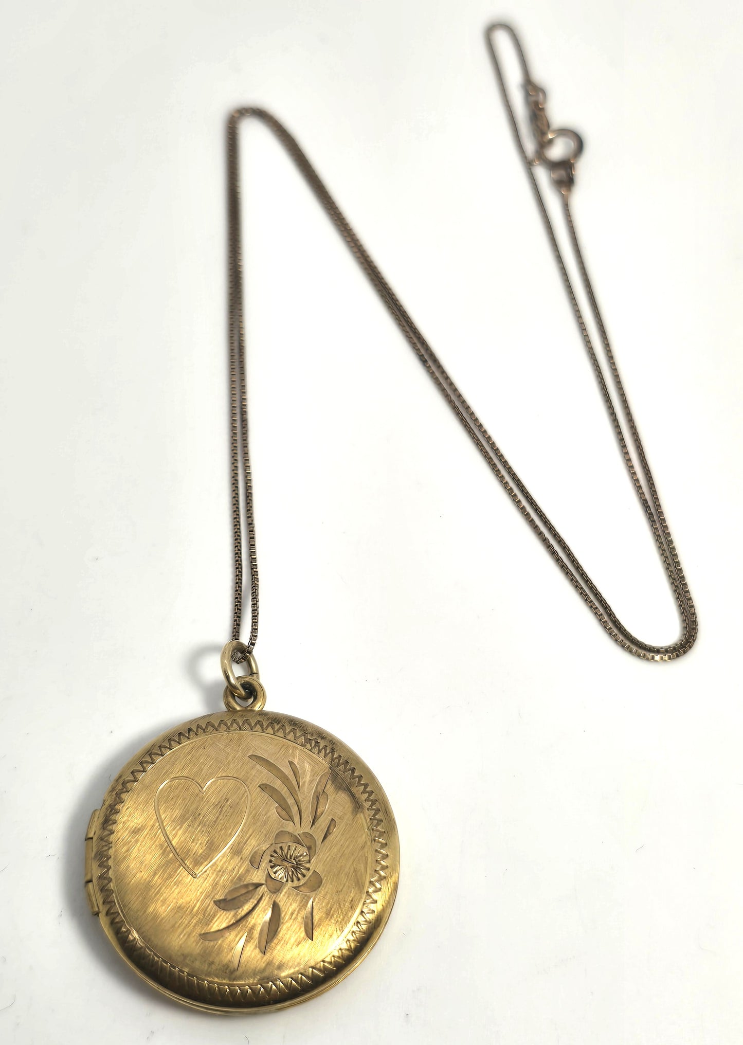 12k Gold filled etched heart and flower locket mid century photo necklace