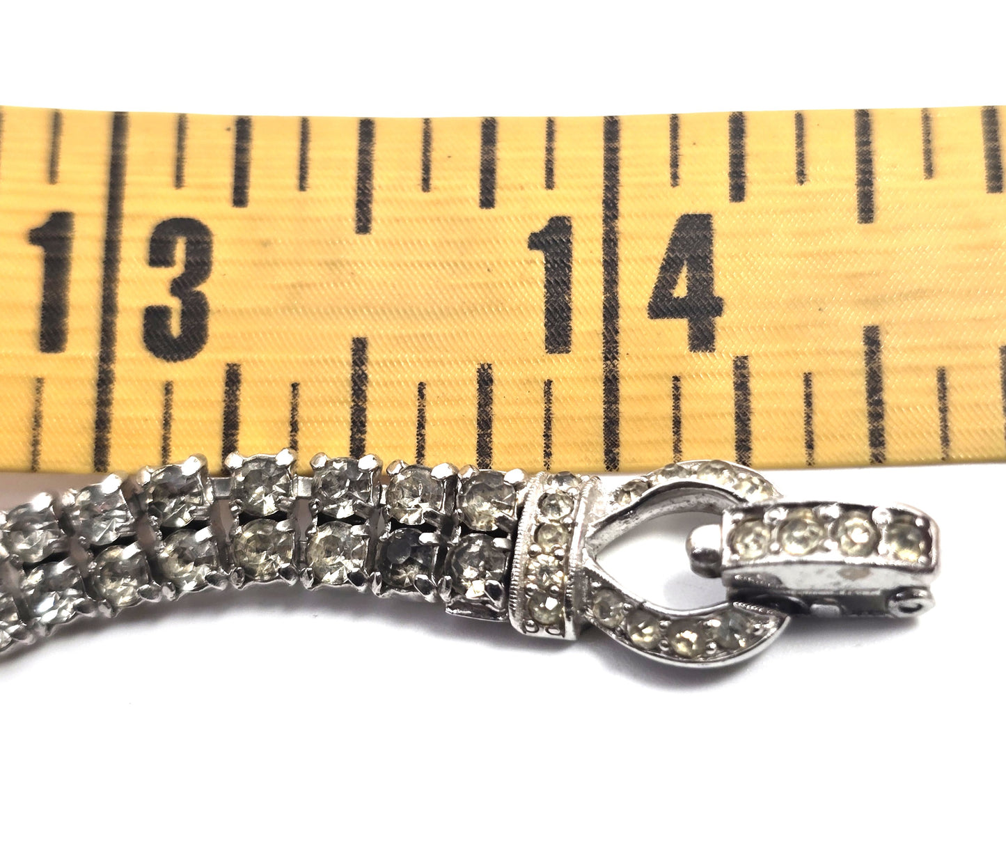 Art Deco large scalloped flower clear rhinestone silver toned choker necklace