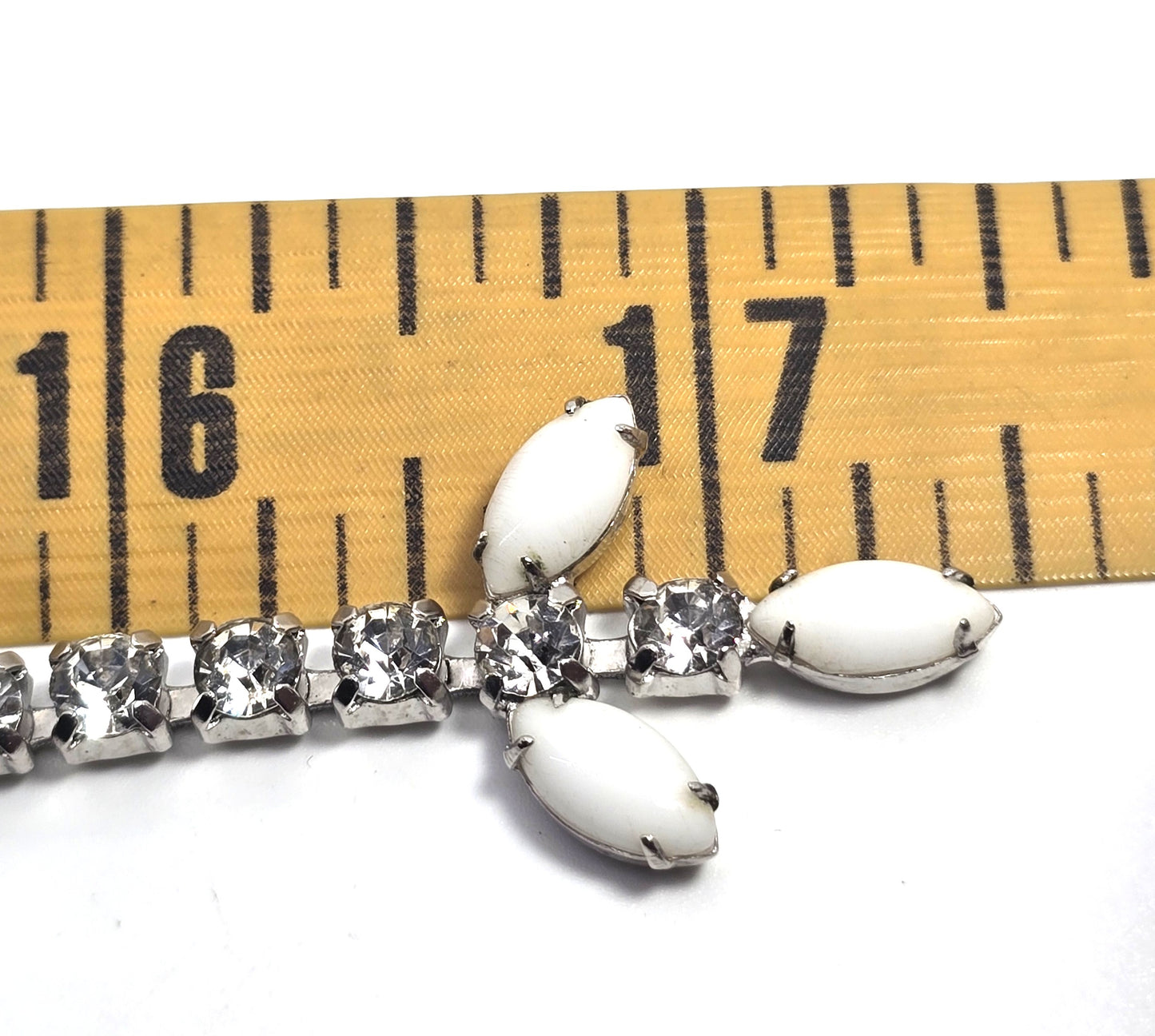 Marvella Milk glass white and clear large vintage rhinestone collar necklace