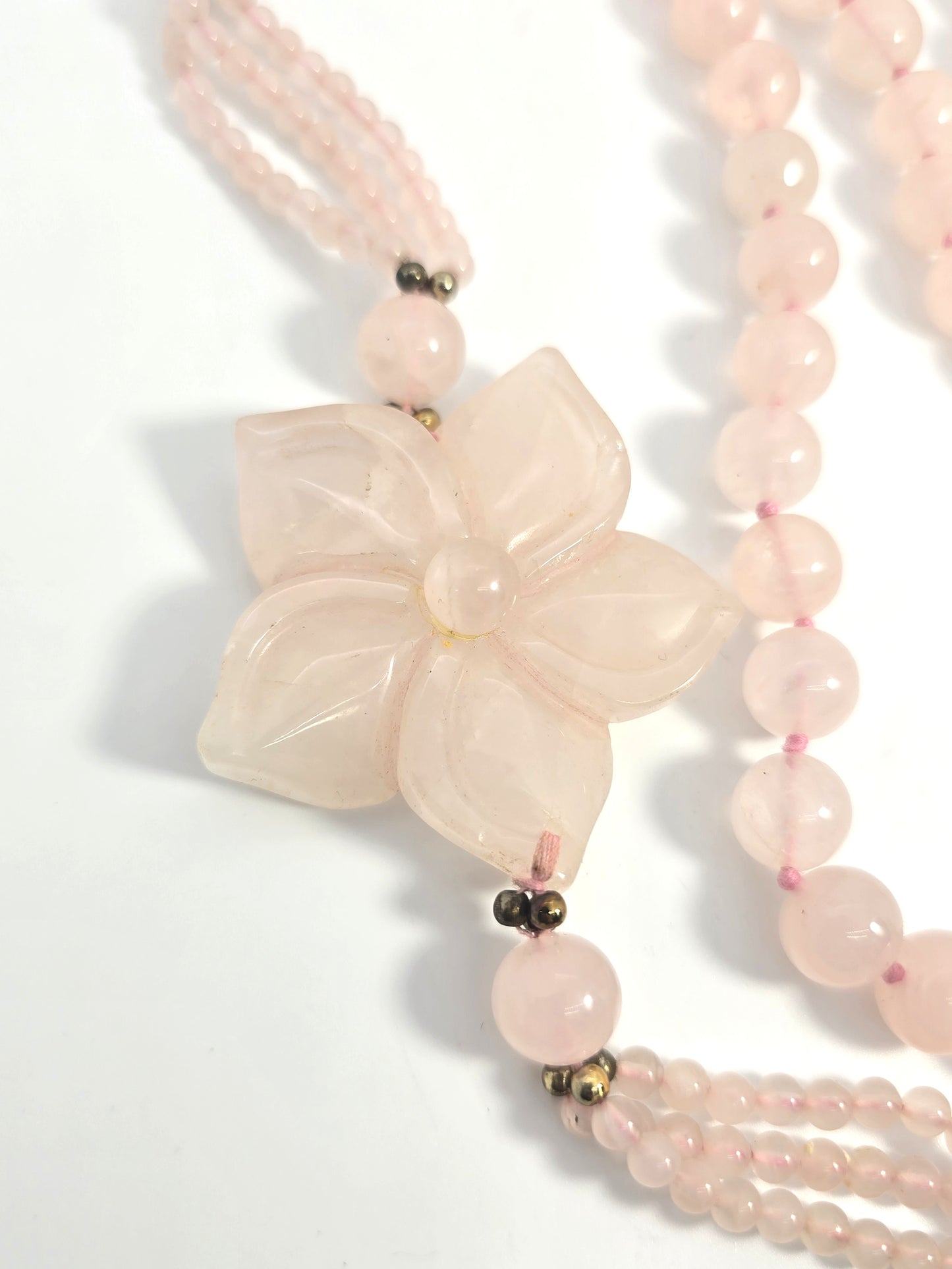 Rose quartz natural gemstone 10mm carved flower vintage beaded necklace
