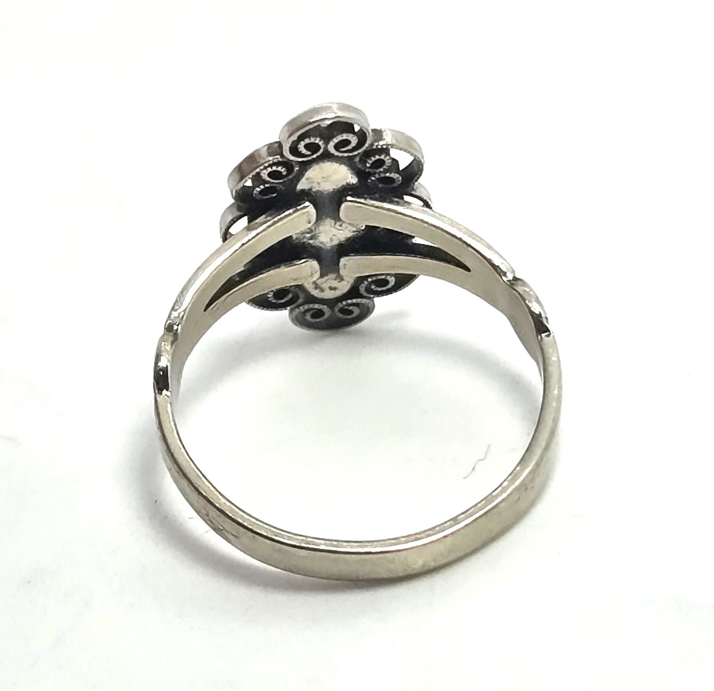 Wheeler Manufacturing Mother of Pearl Native American sterling silver ring size 5.5