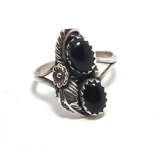 Navajo Double Black Onyx Feather sterling silver NA vintage ring size 5.5