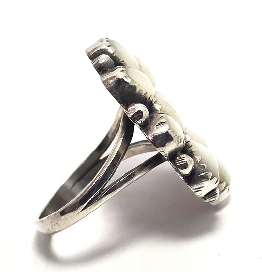 Navajo Mother of Pearl flower Native American vintage sterling silver ring size 7.5