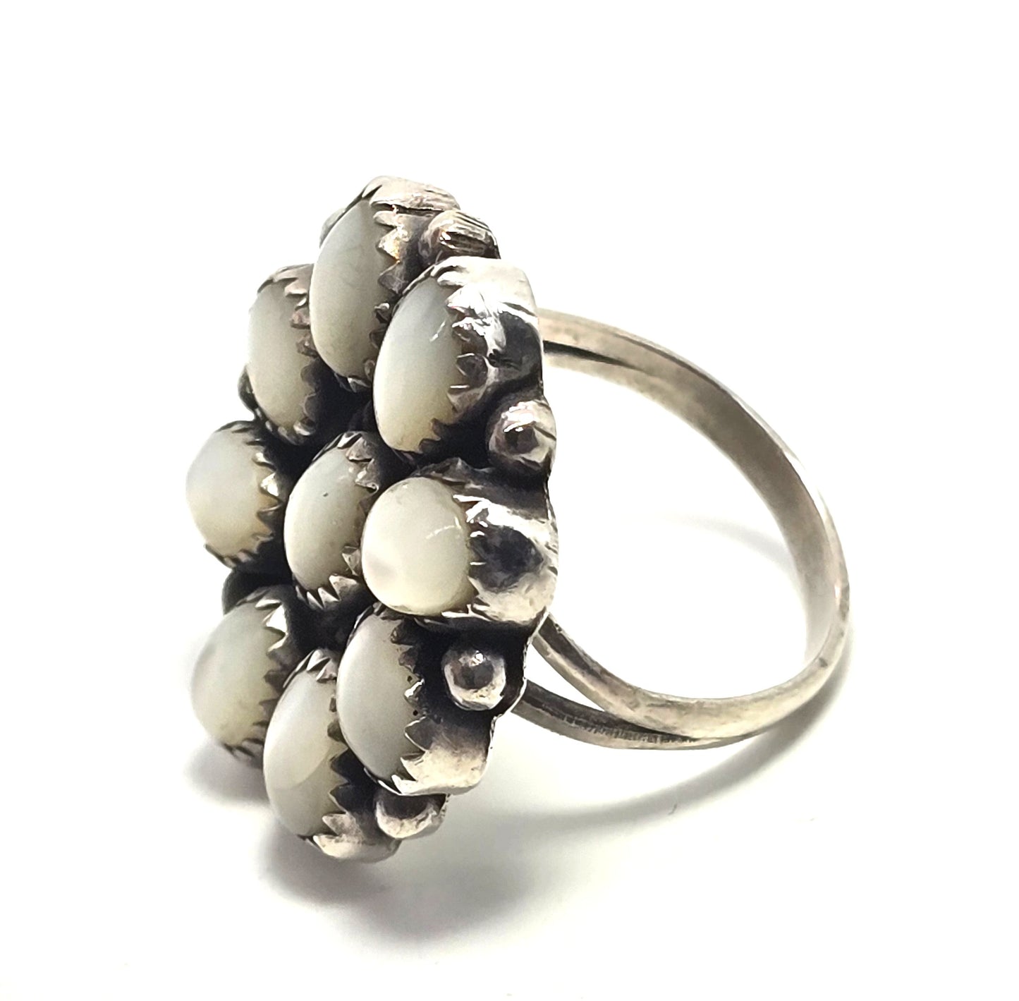 Navajo Mother of Pearl flower Native American vintage sterling silver ring size 7.5