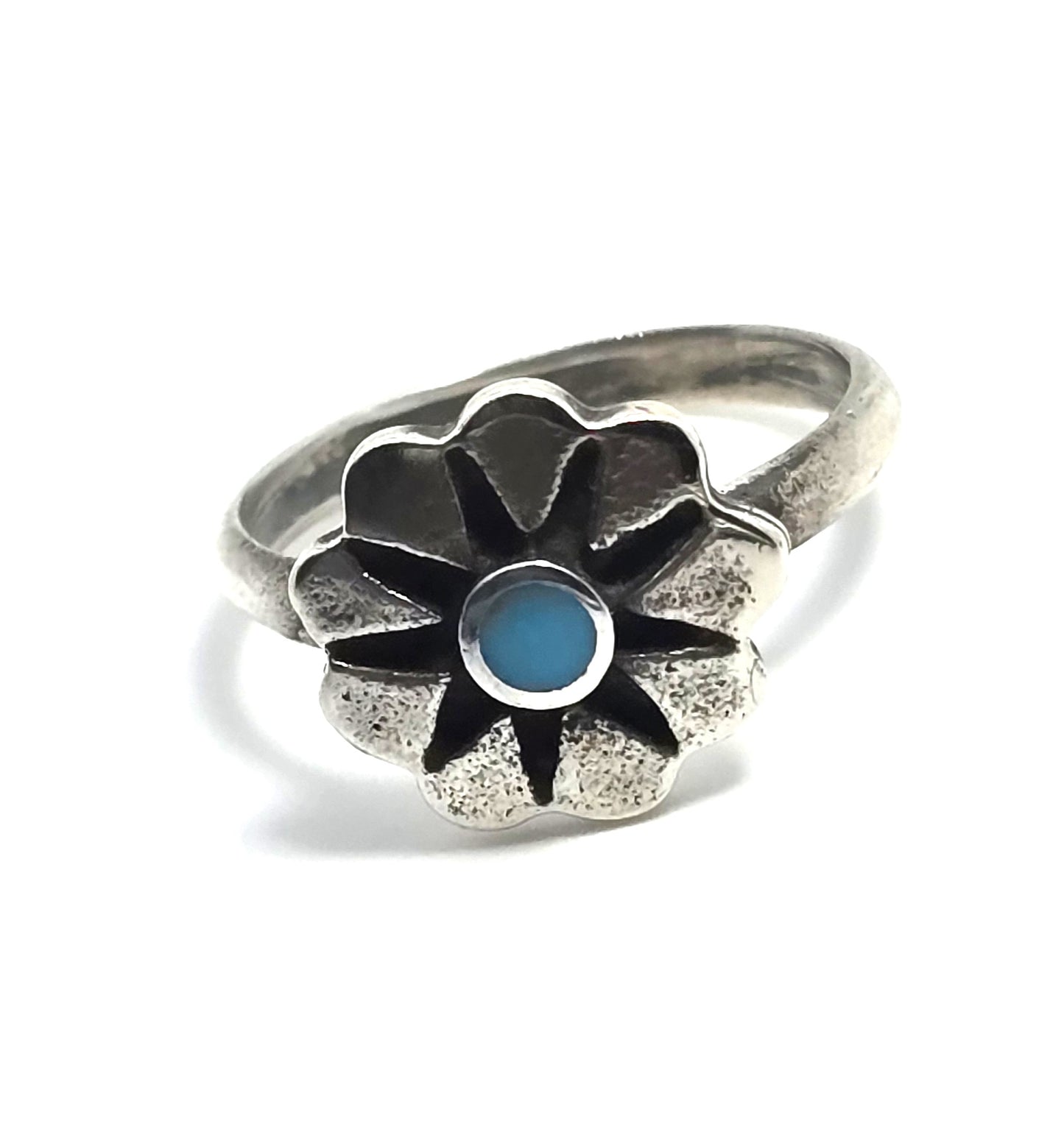 Southwestern turquoise flower Sterling Silver vintage petite ring Size 5