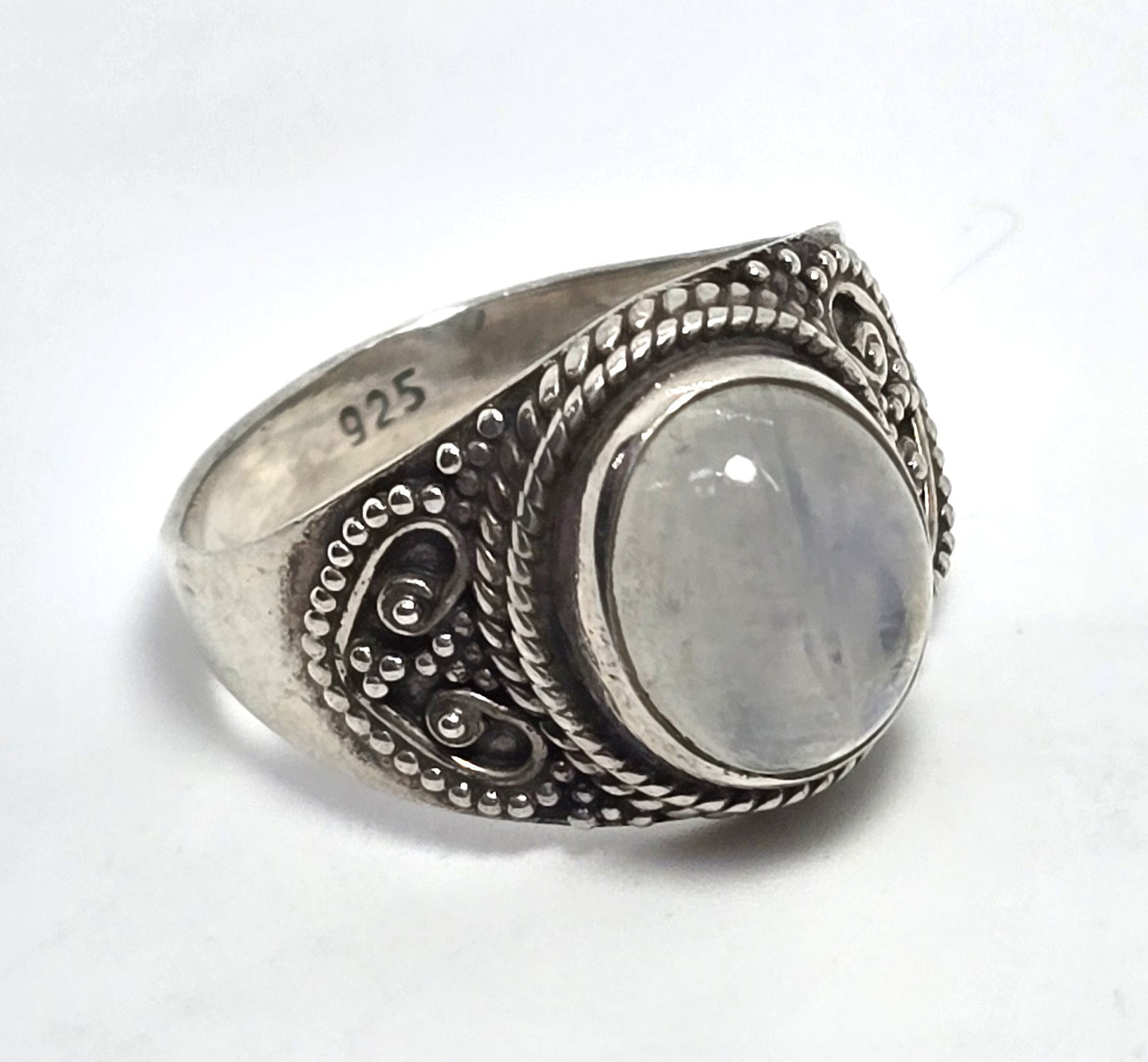 Flashy Blue Moonstone tribal Bali Balinese vintage sterling silver ring size 9