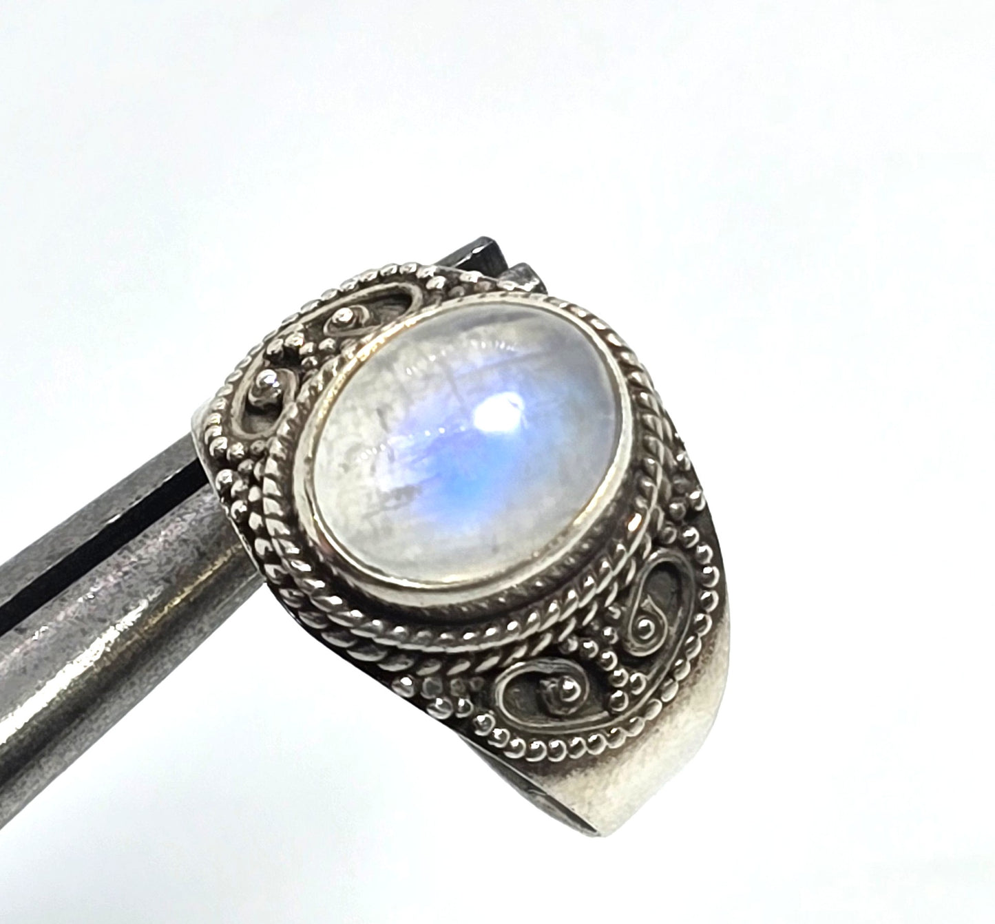 Flashy Blue Moonstone tribal Bali Balinese vintage sterling silver ring size 9