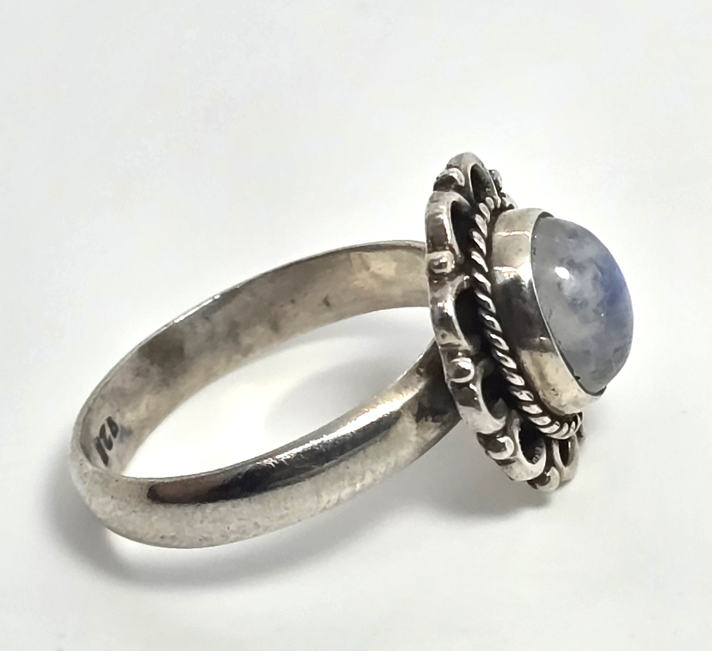 Flashy Blue Moonstone tribal Bali Balinese vintage sterling silver ring size 8.5