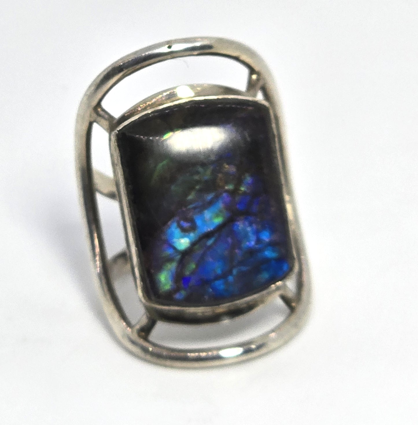 Opalized fossilized ammolite Large flashy sterling silver gemstone ring size 8