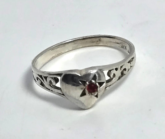 Heart filigree red Cubic Zirconia sterling silver promise ring band size 5