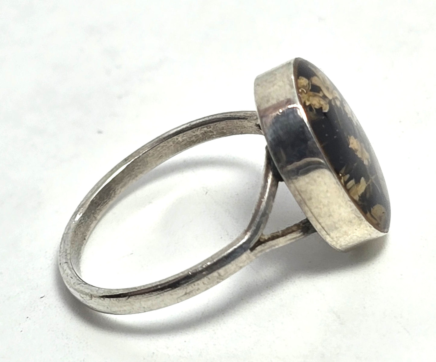 Dried flowers acrylic signed sterling silver Mexico vintage ring size 7.5