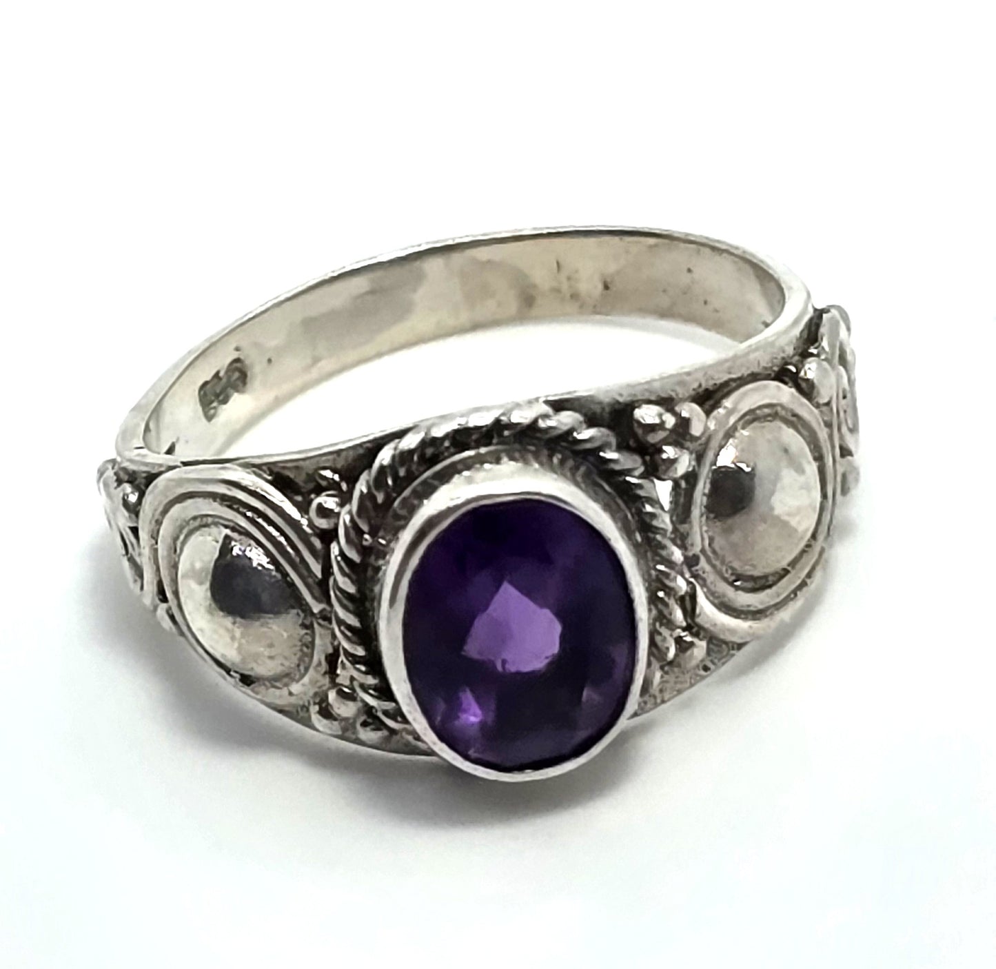 Amethyst tribal Bali Balinese sterling silver vintage ring size 7