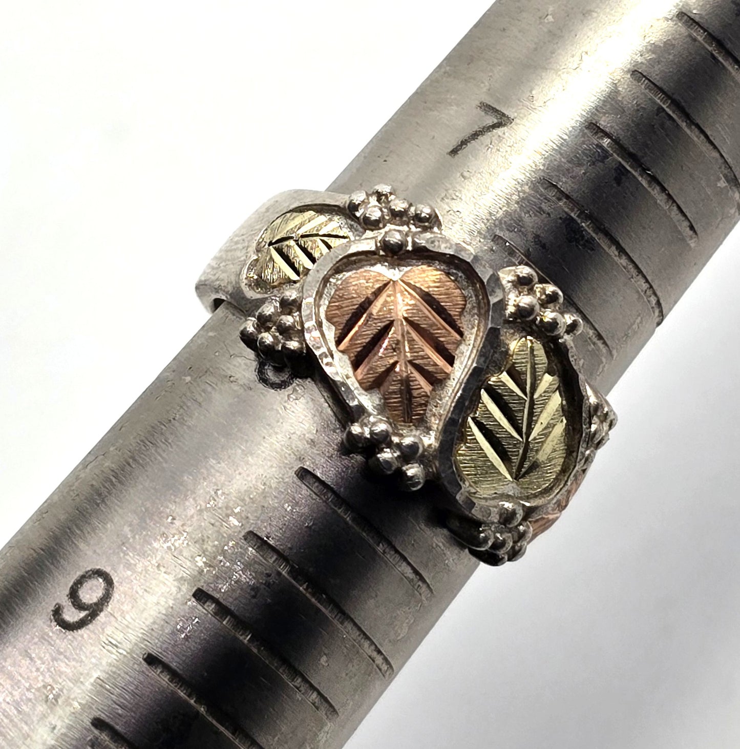 Black Hills gold Coleman CCO sterling silver 12k gold triple leaf ring band size 8