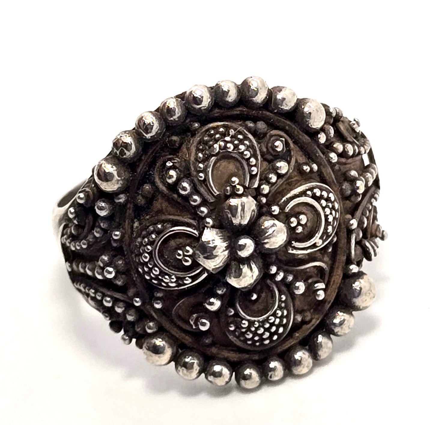 Large detailed Bali Balinese tribal milgraine sterling silver vintage rings size 9