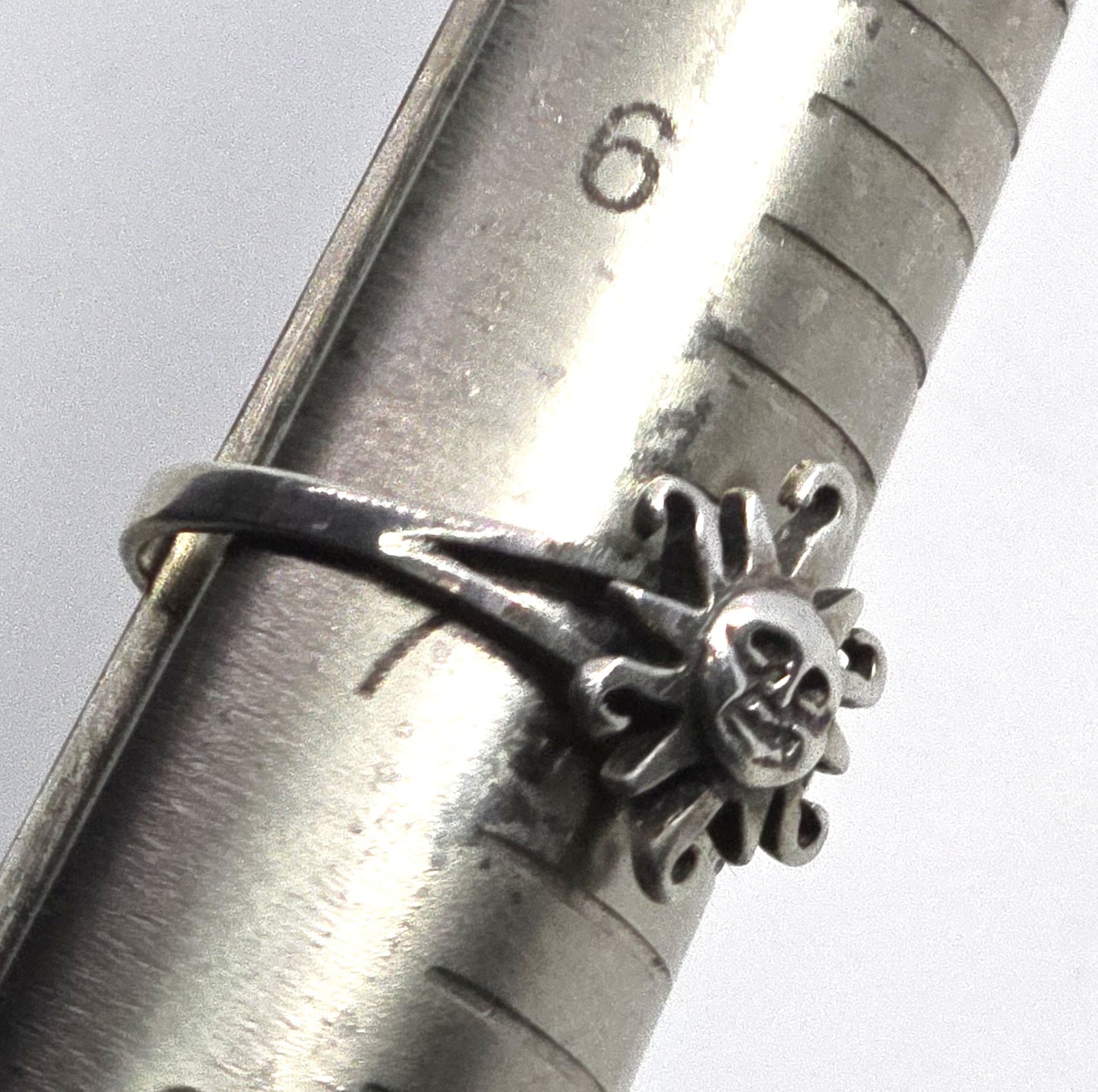 Celestial sun retro 1990's vintage sterling silver ring size 7