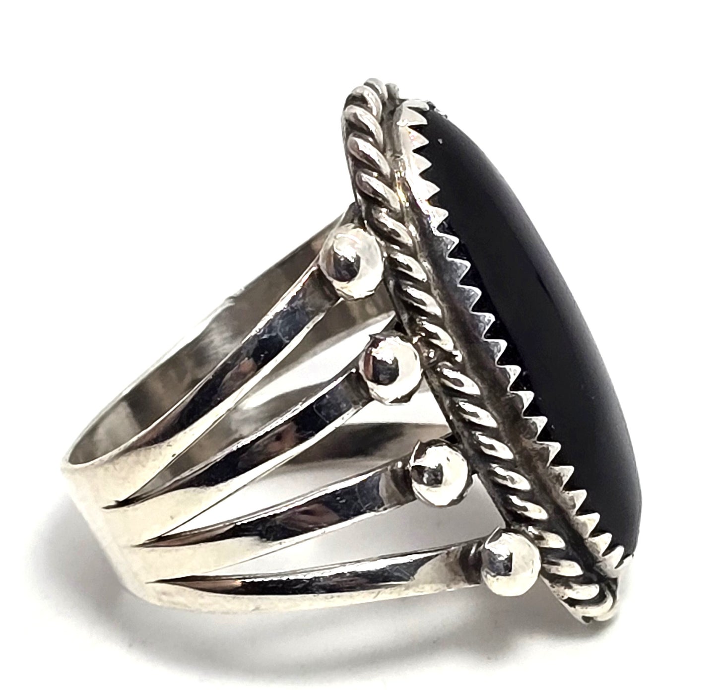 Navajo Black Onyx Native American split shank sterling silver vintage ring size 7.5