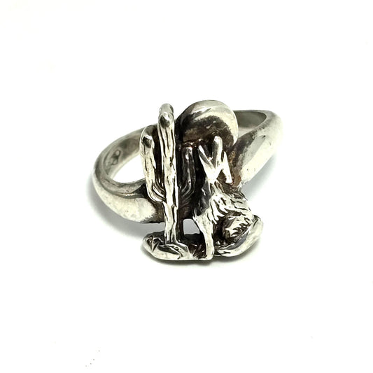 Wolf howling at the moon cactus SC Cloud sterling silver ring size 4