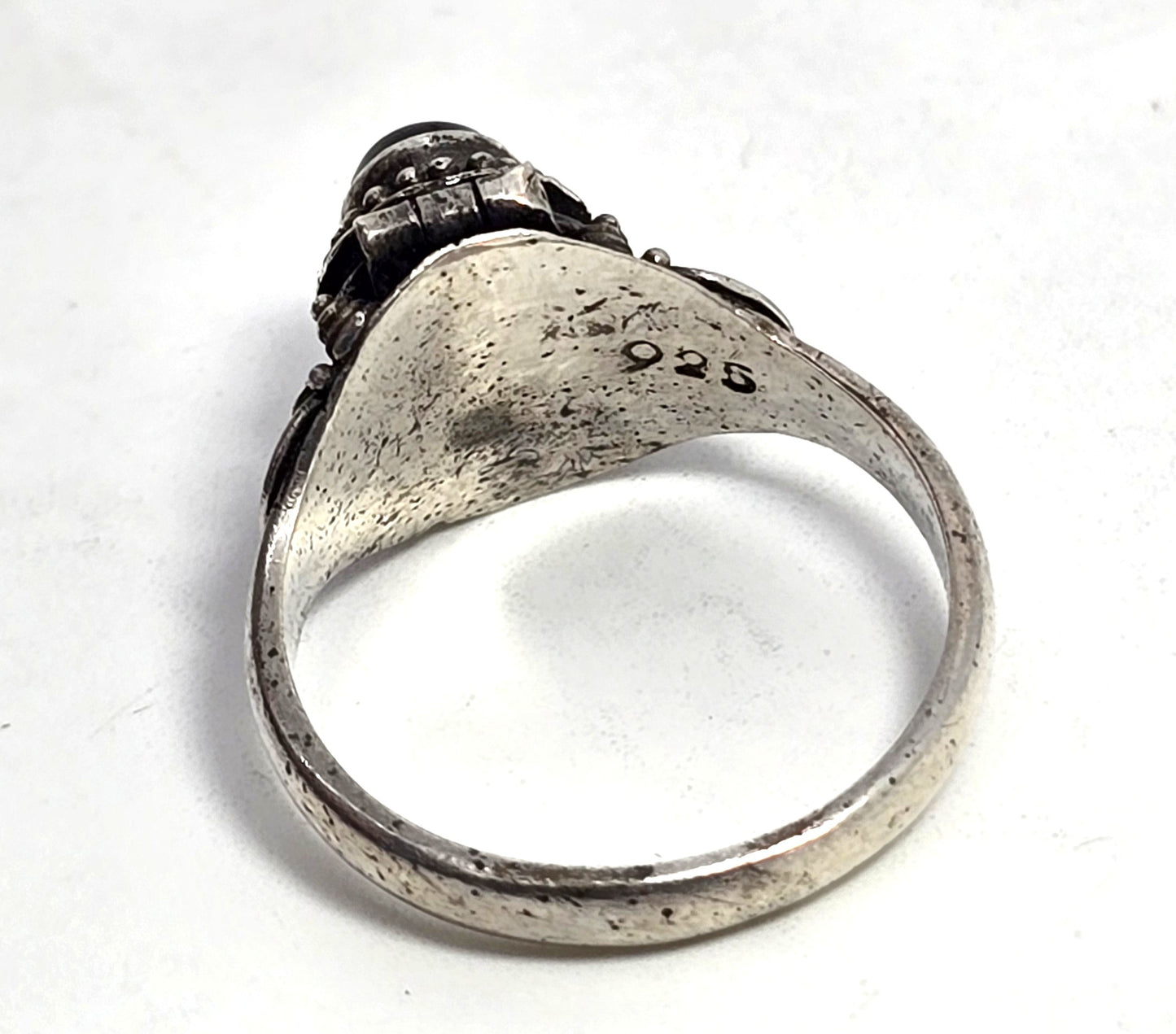 Black onyx Crescent moon poison casket vintage sterling silver ring size 6