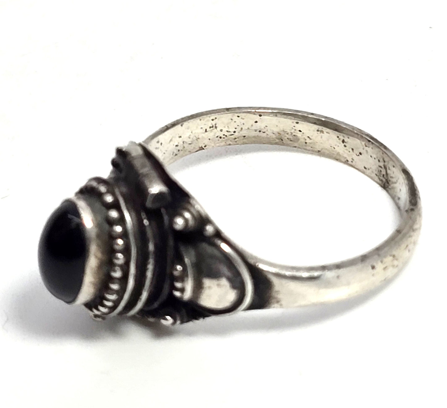 Black onyx Crescent moon poison casket vintage sterling silver ring size 6