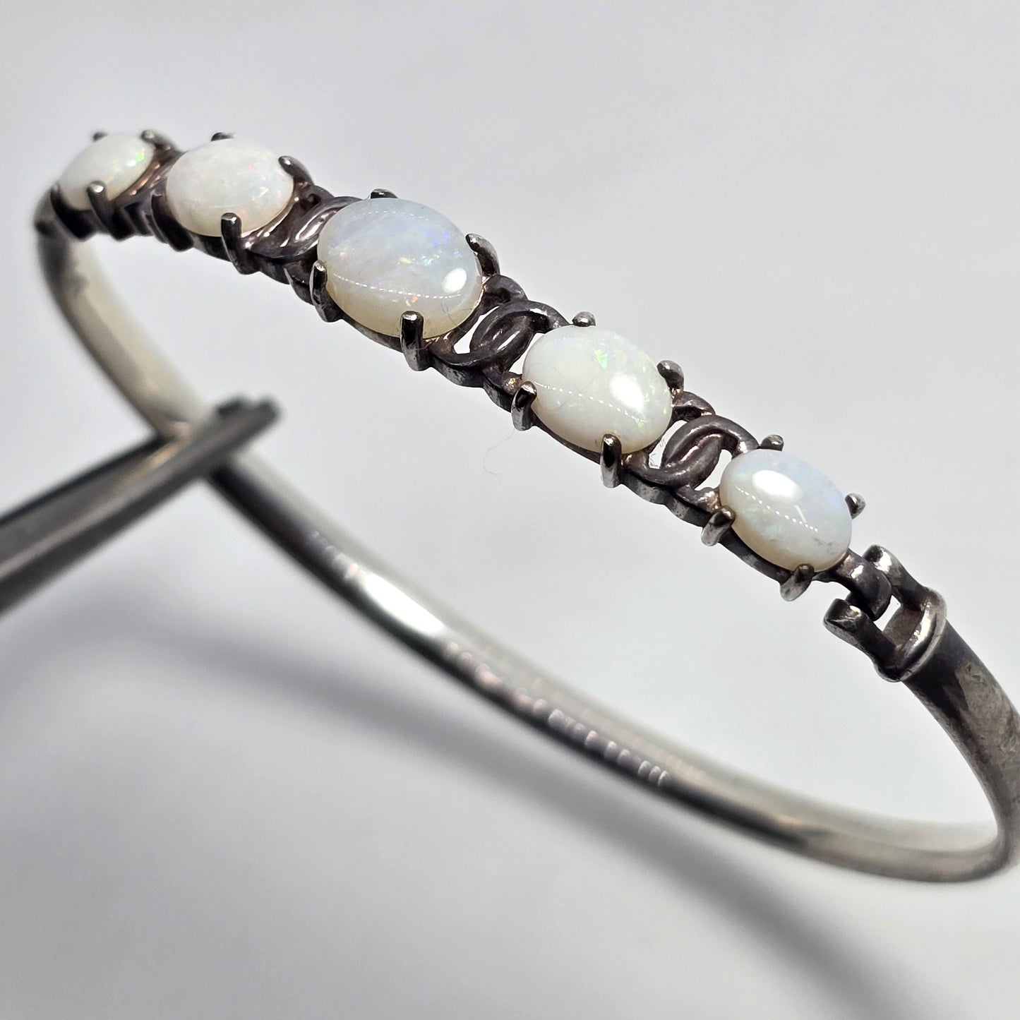 White Fire opal 5 stone hinged sterling silver vintage bangle bracelet