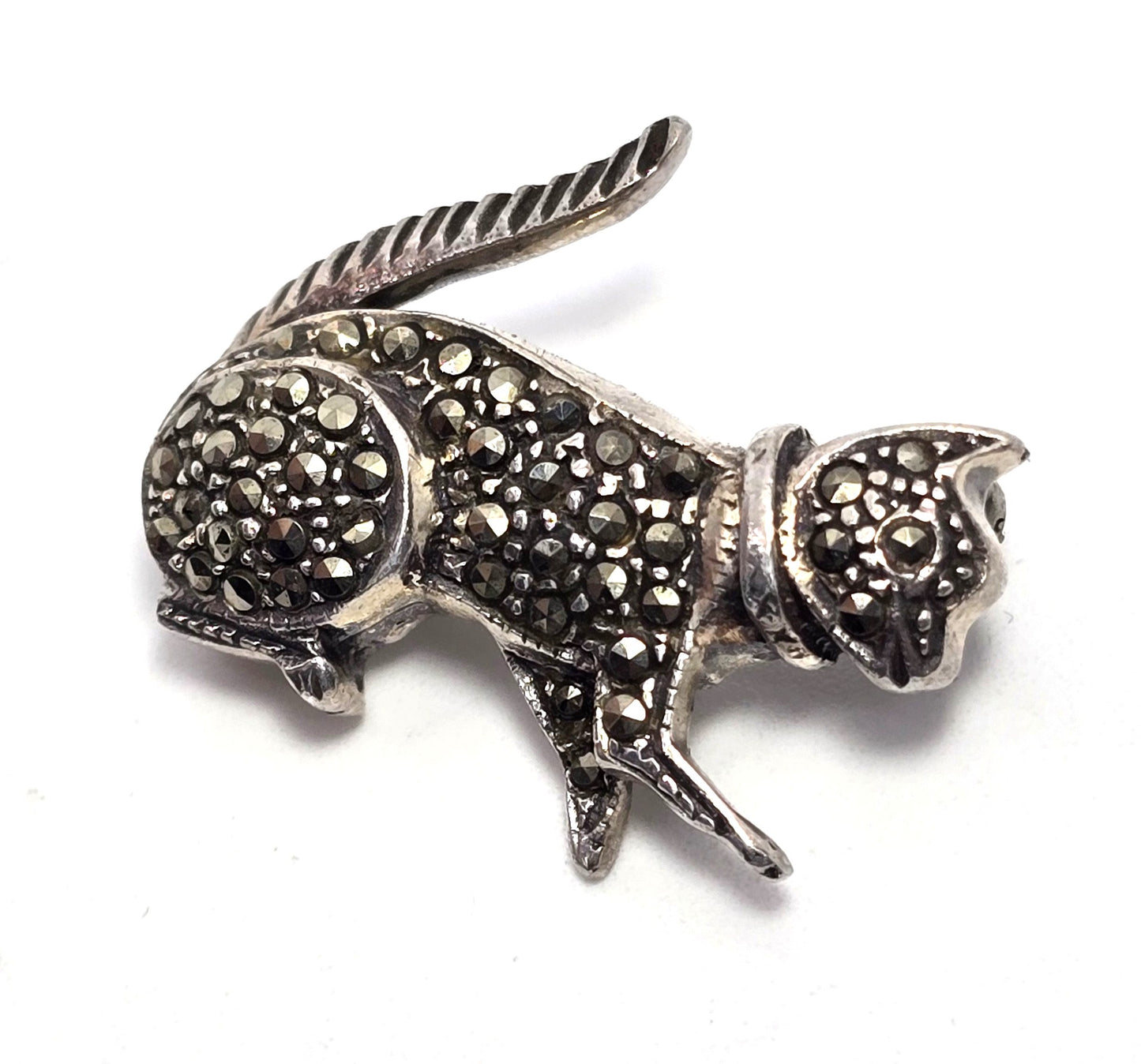 Playing kitty cat marcasite sterling silver  cat vintage brooch