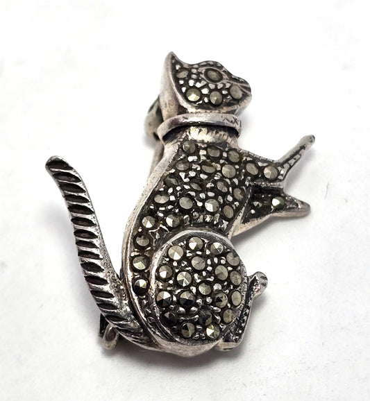 Playing kitty cat marcasite sterling silver  cat vintage brooch