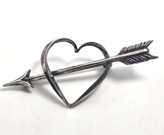 Beau Sterling silver open heart Arrow signed vintage retro brooch