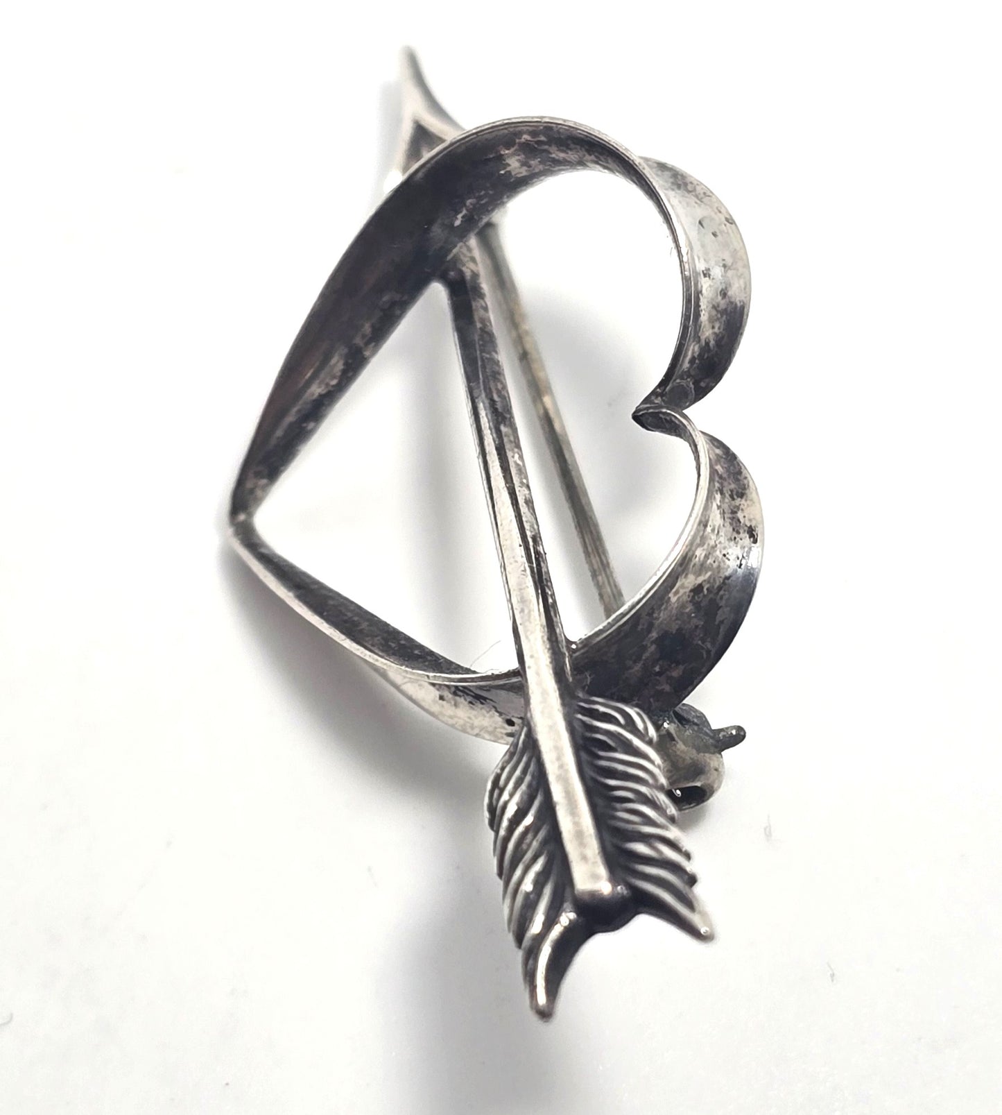 Beau Sterling silver open heart Arrow signed vintage retro brooch