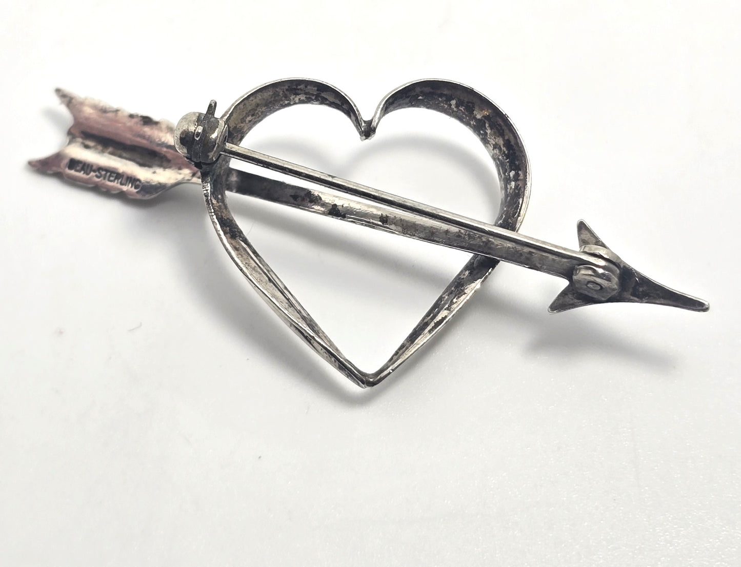 Beau Sterling silver open heart Arrow signed vintage retro brooch