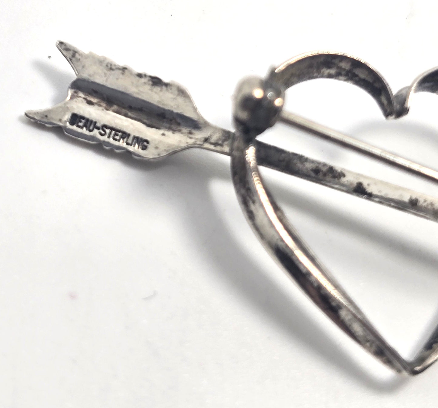 Beau Sterling silver open heart Arrow signed vintage retro brooch