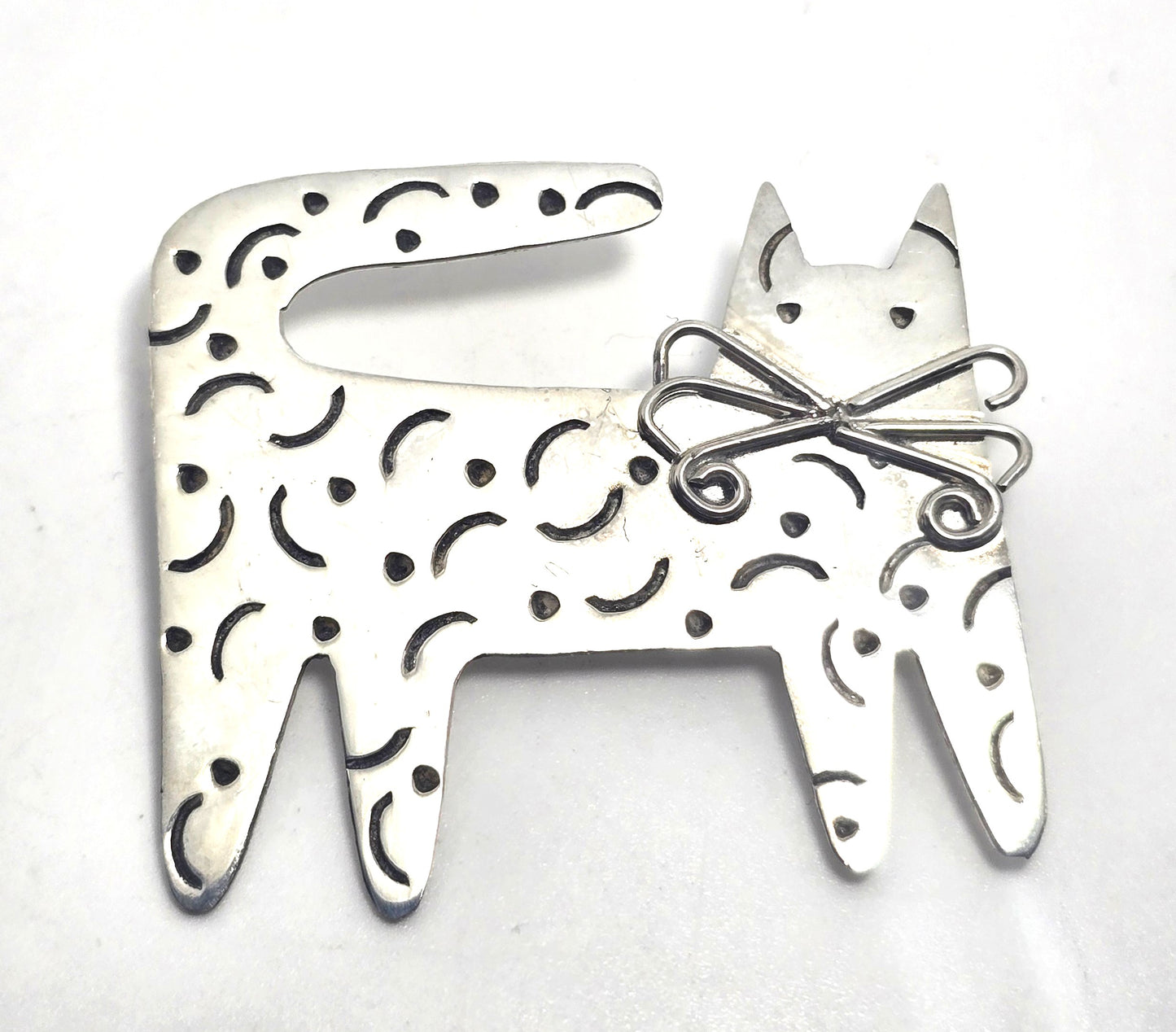 Maldo Mexico Spotted Sassy Kitty Cat vintage sterling silver feline brooch