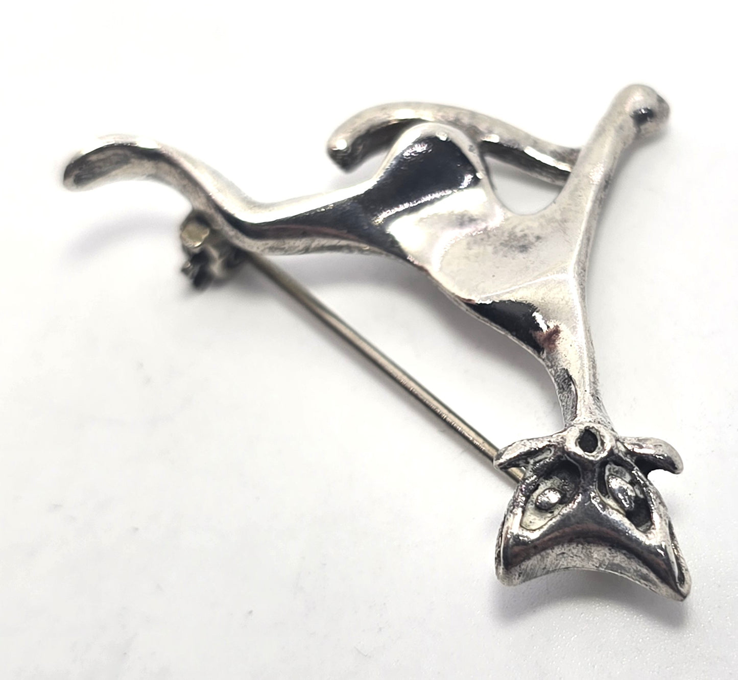 Mexico Taxco lounging kitty cat vintage sterling silver feline brooch