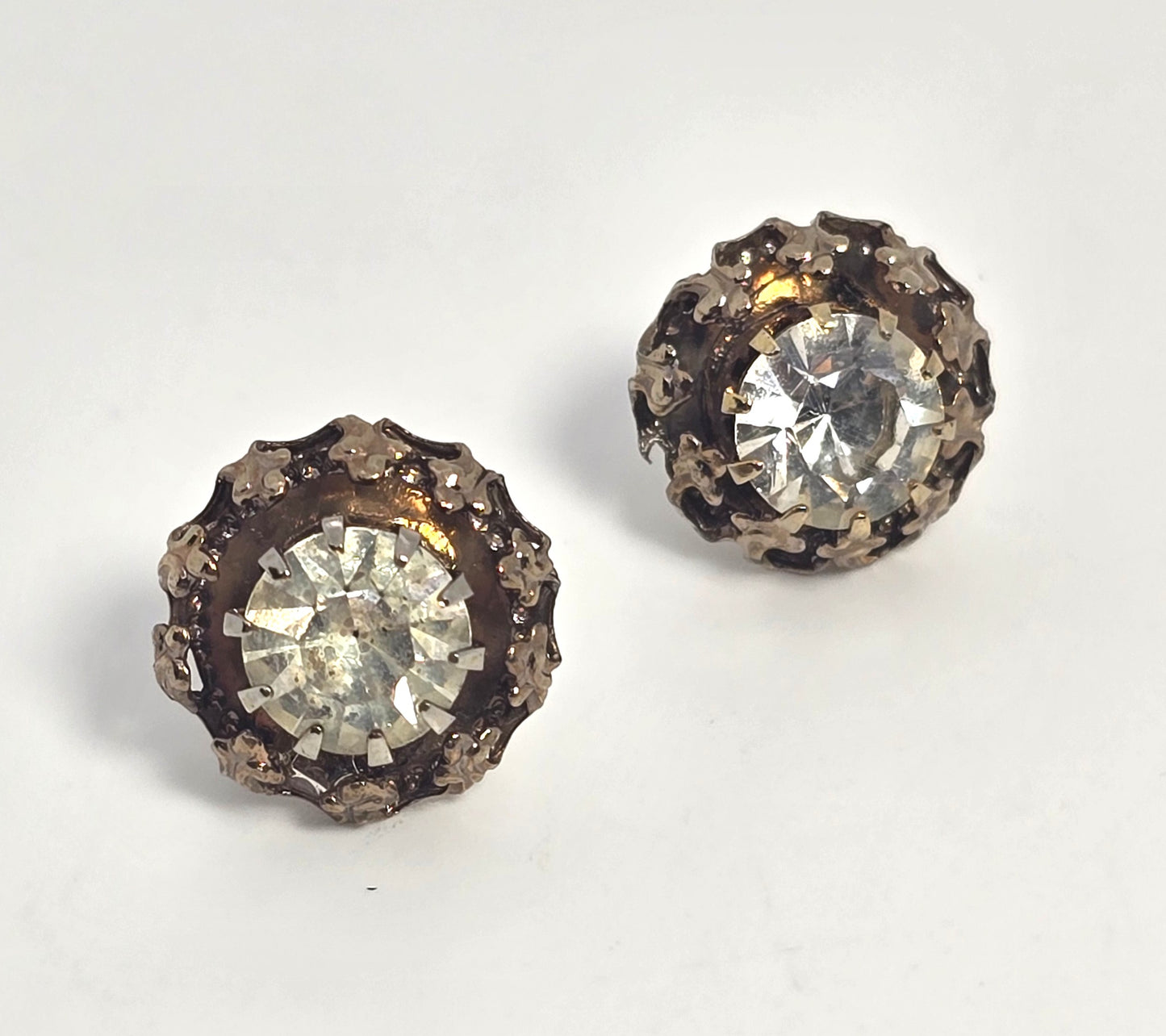 Golden flower rhinestone gold plated  vintage stud earrings