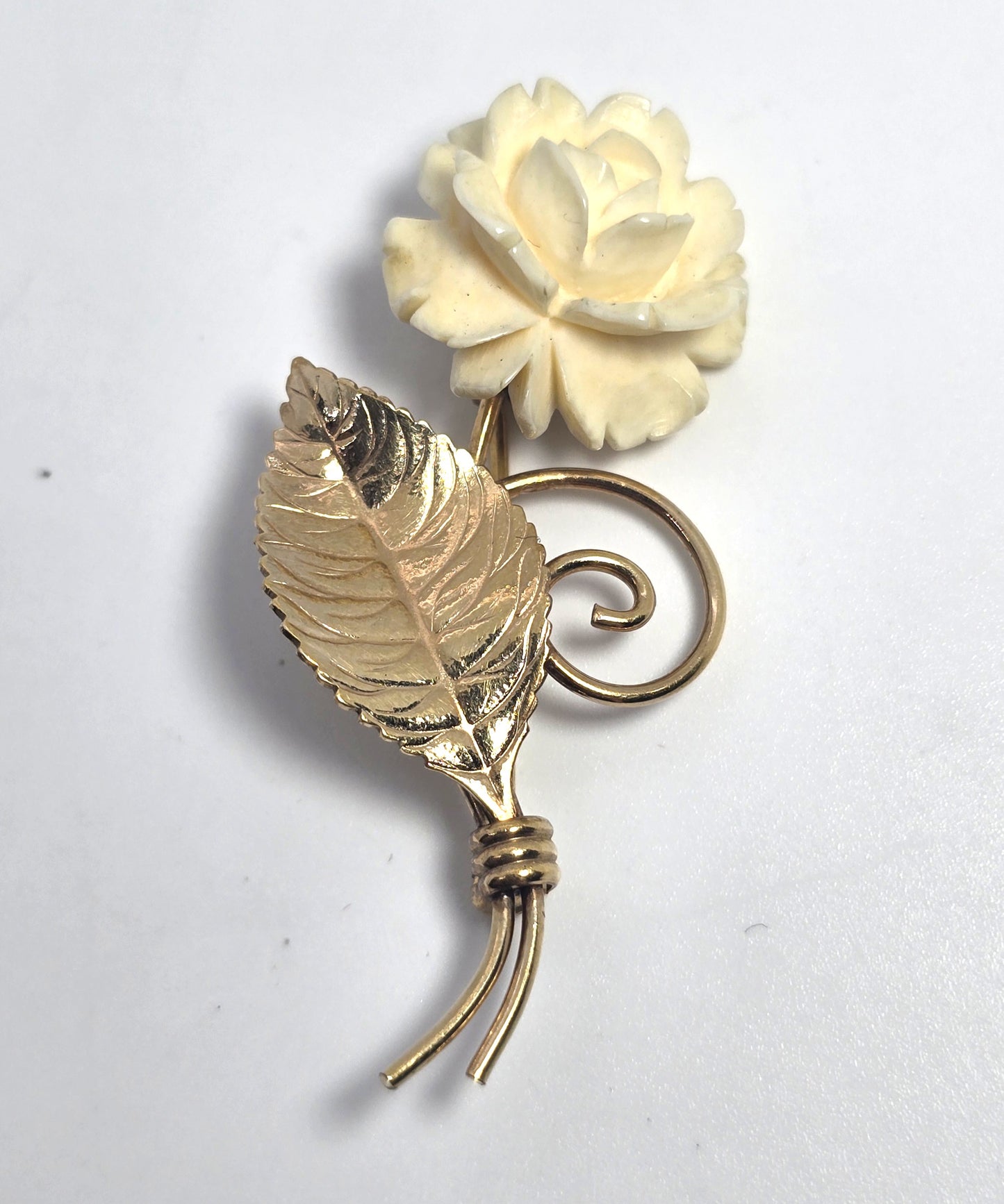 FH 1/20th 12k gold filled carved rose flower signed vintage brooch