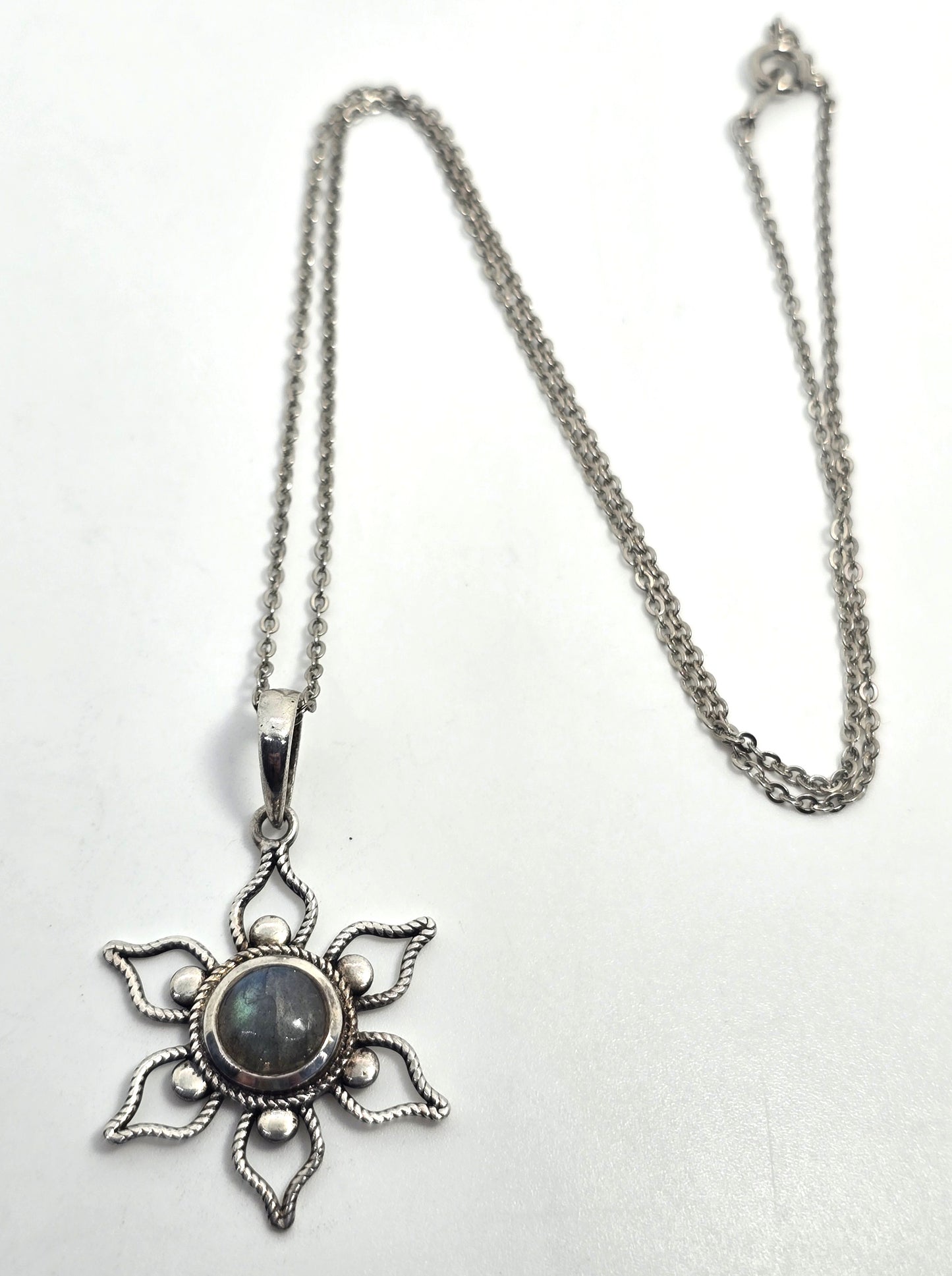 Deep Blue tribal flower Labradorite vintage sterling silver pendant necklace