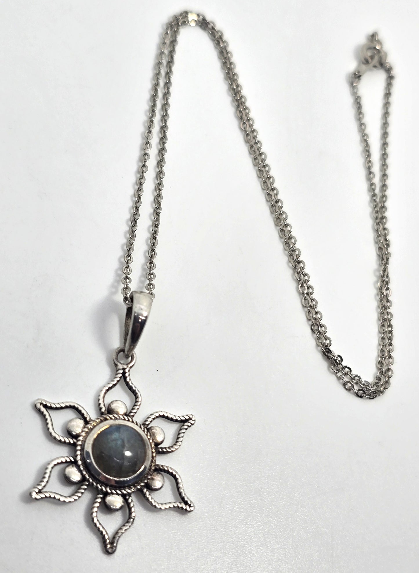 Deep Blue tribal flower Labradorite vintage sterling silver pendant necklace