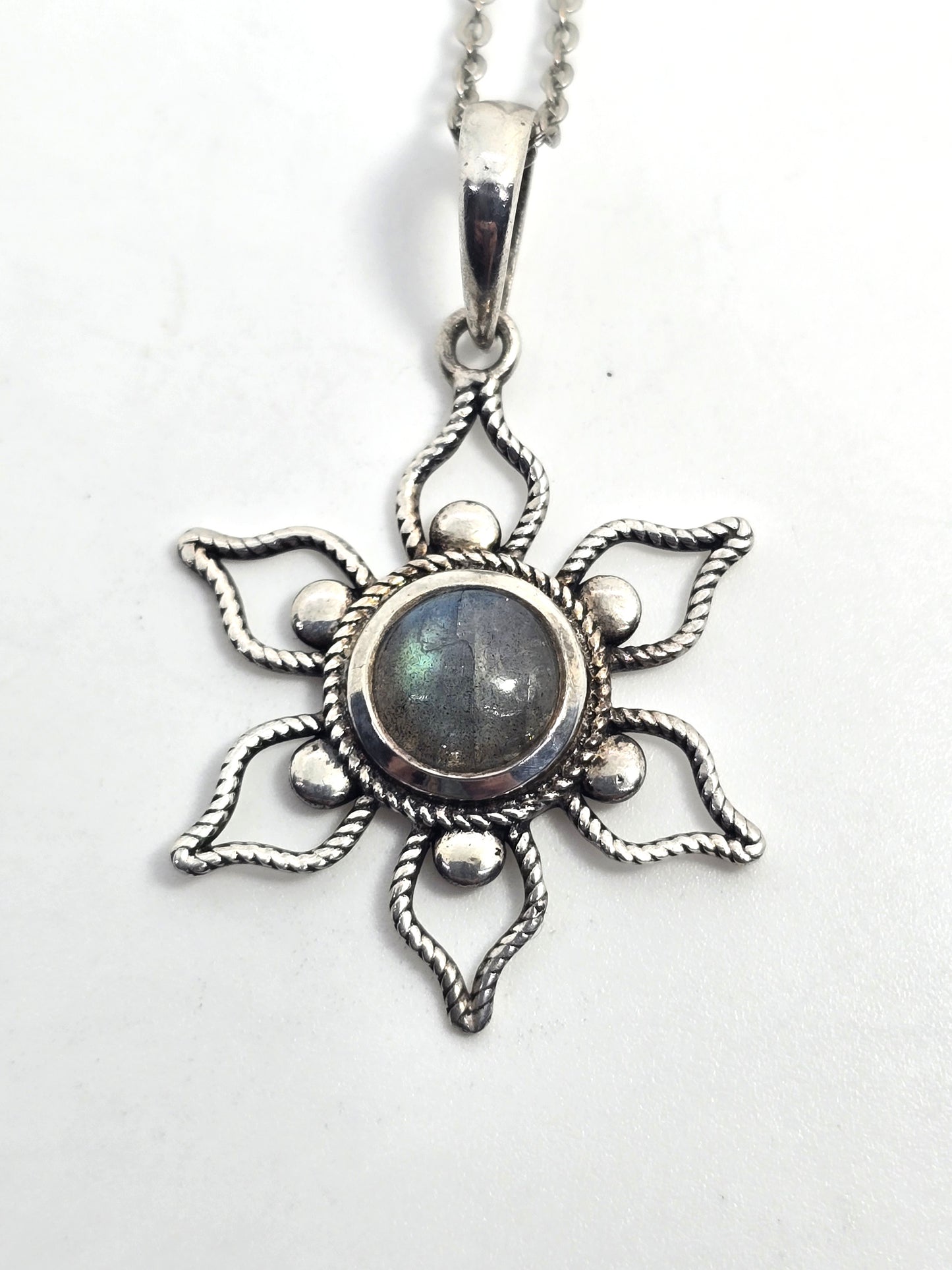 Deep Blue tribal flower Labradorite vintage sterling silver pendant necklace