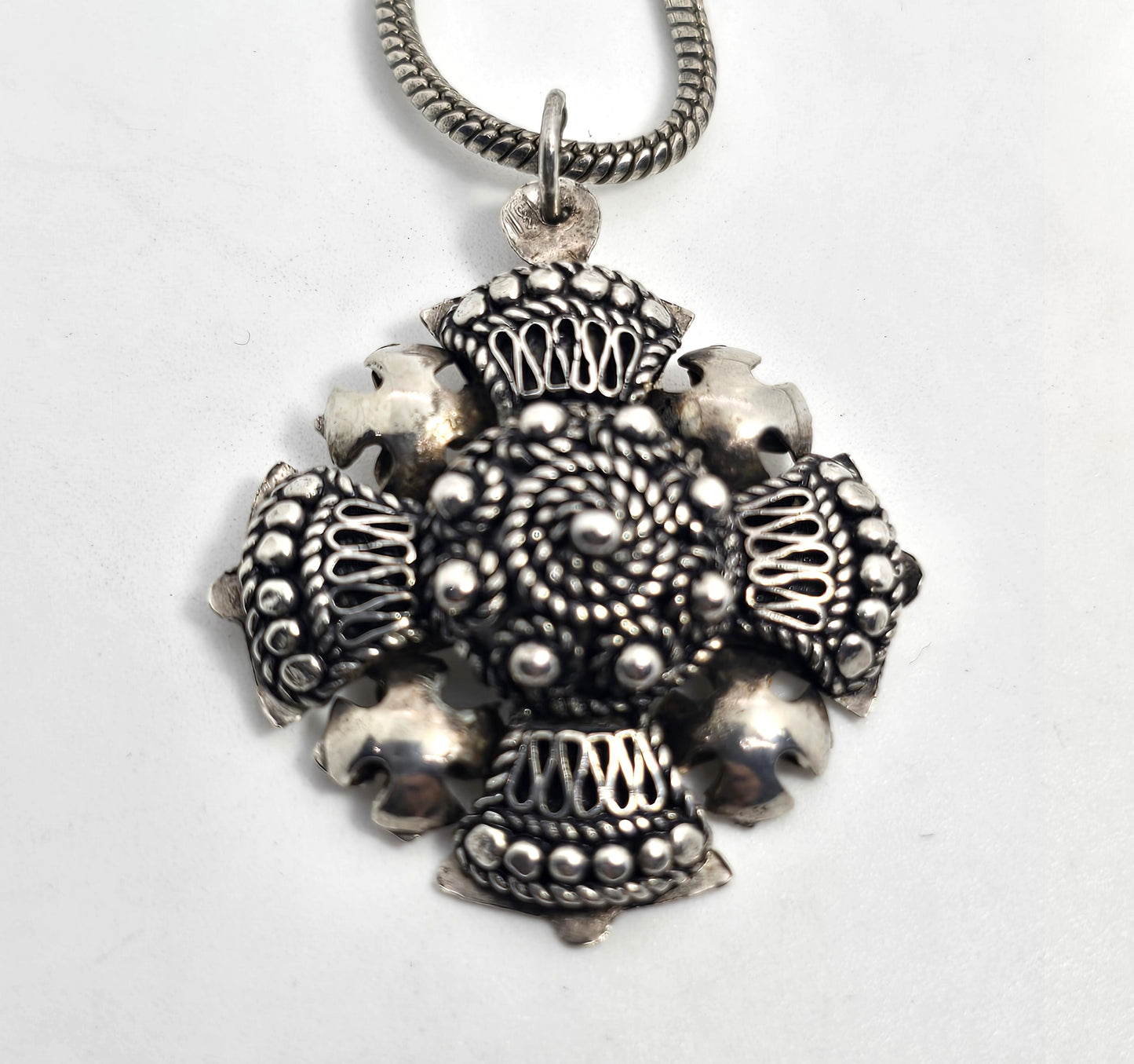 Maltese cross vintage Jerusalem 950 sterling silver vintage necklace