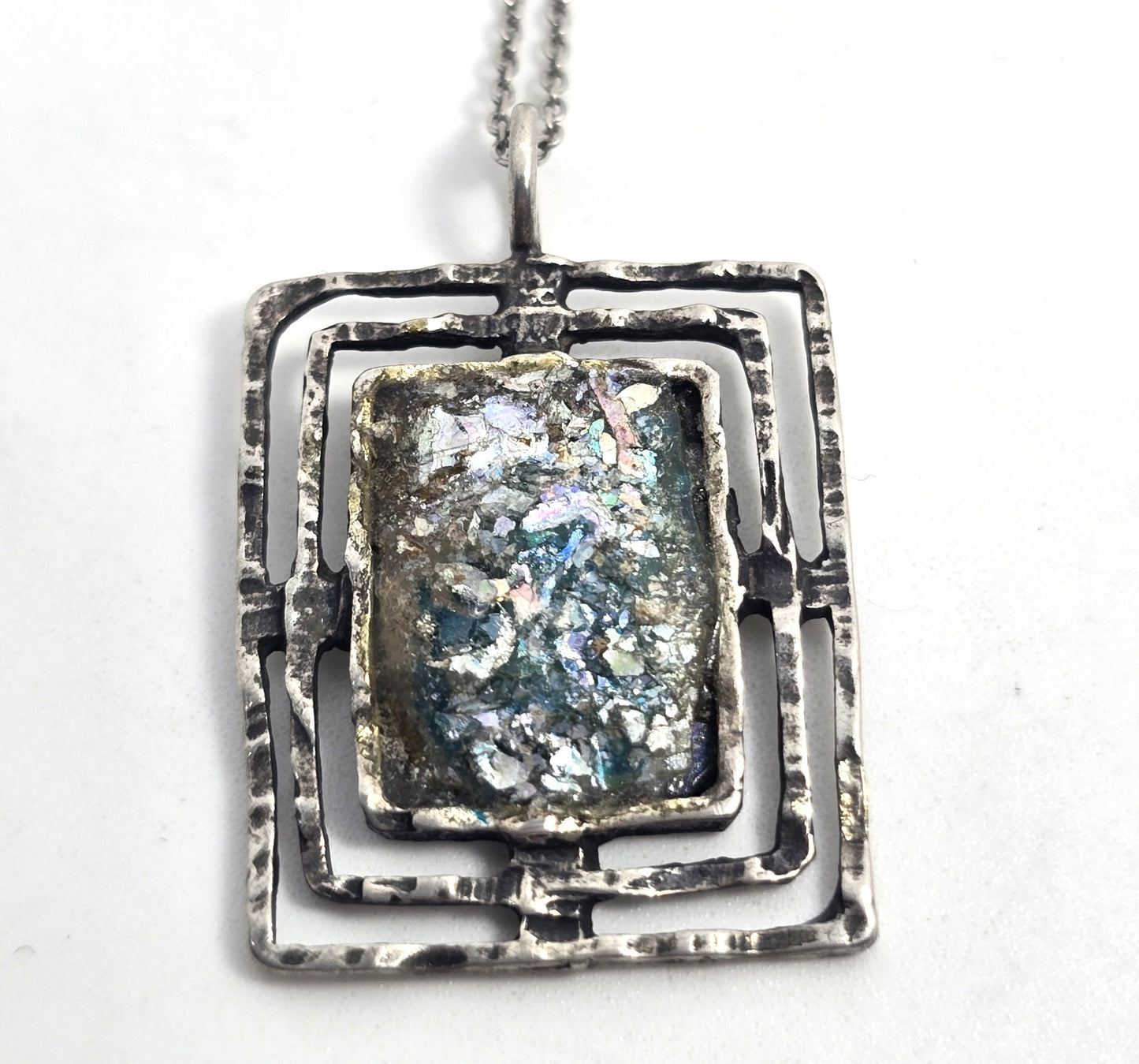 Israel Hammered Sterling Silver ancient Roman Glass RL pendant necklace
