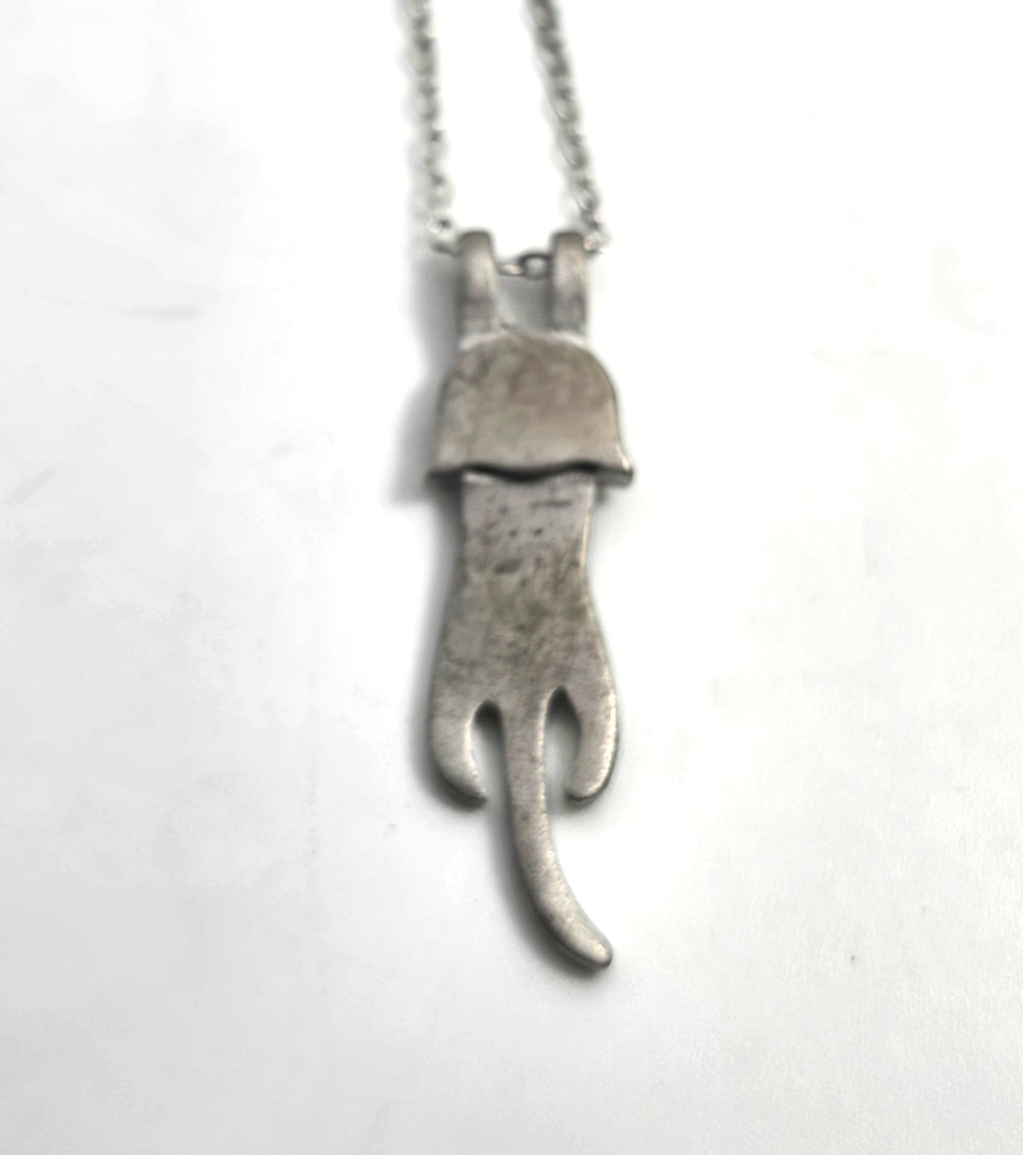 Hanging in there long kitty cat brushed sterling silver retro necklace