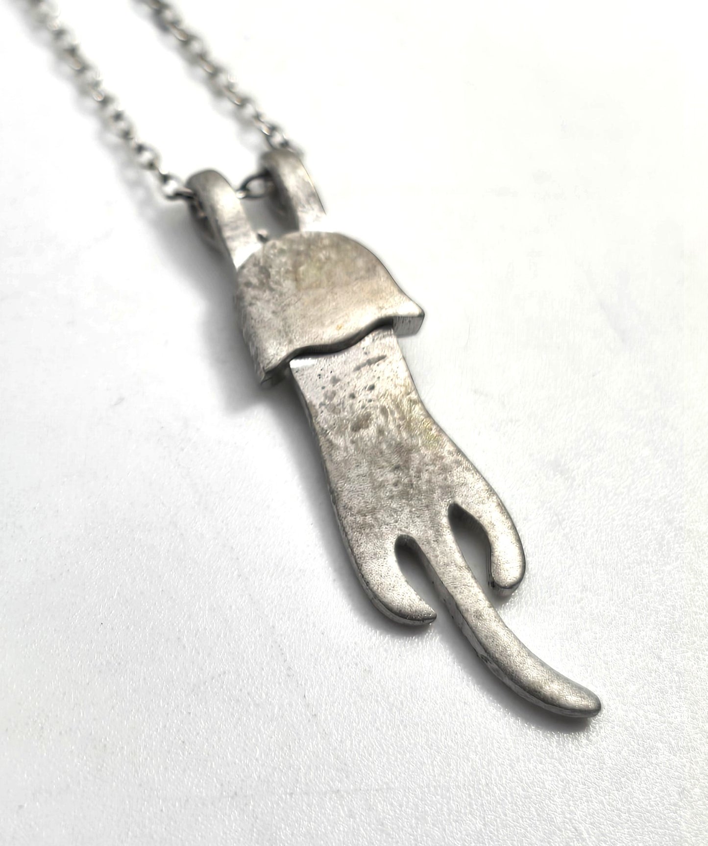 Hanging in there long kitty cat brushed sterling silver retro necklace