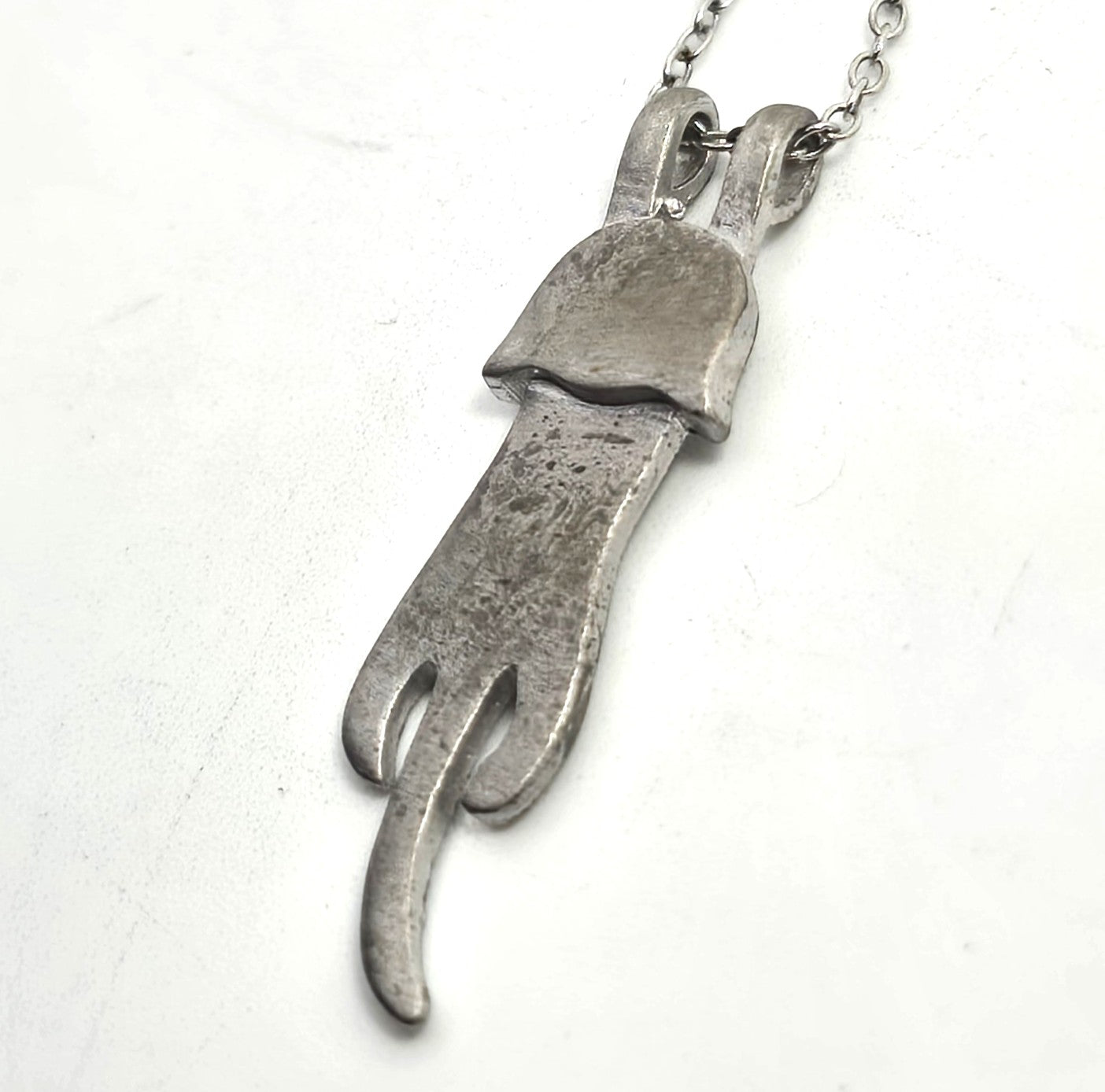 Hanging in there long kitty cat brushed sterling silver retro necklace