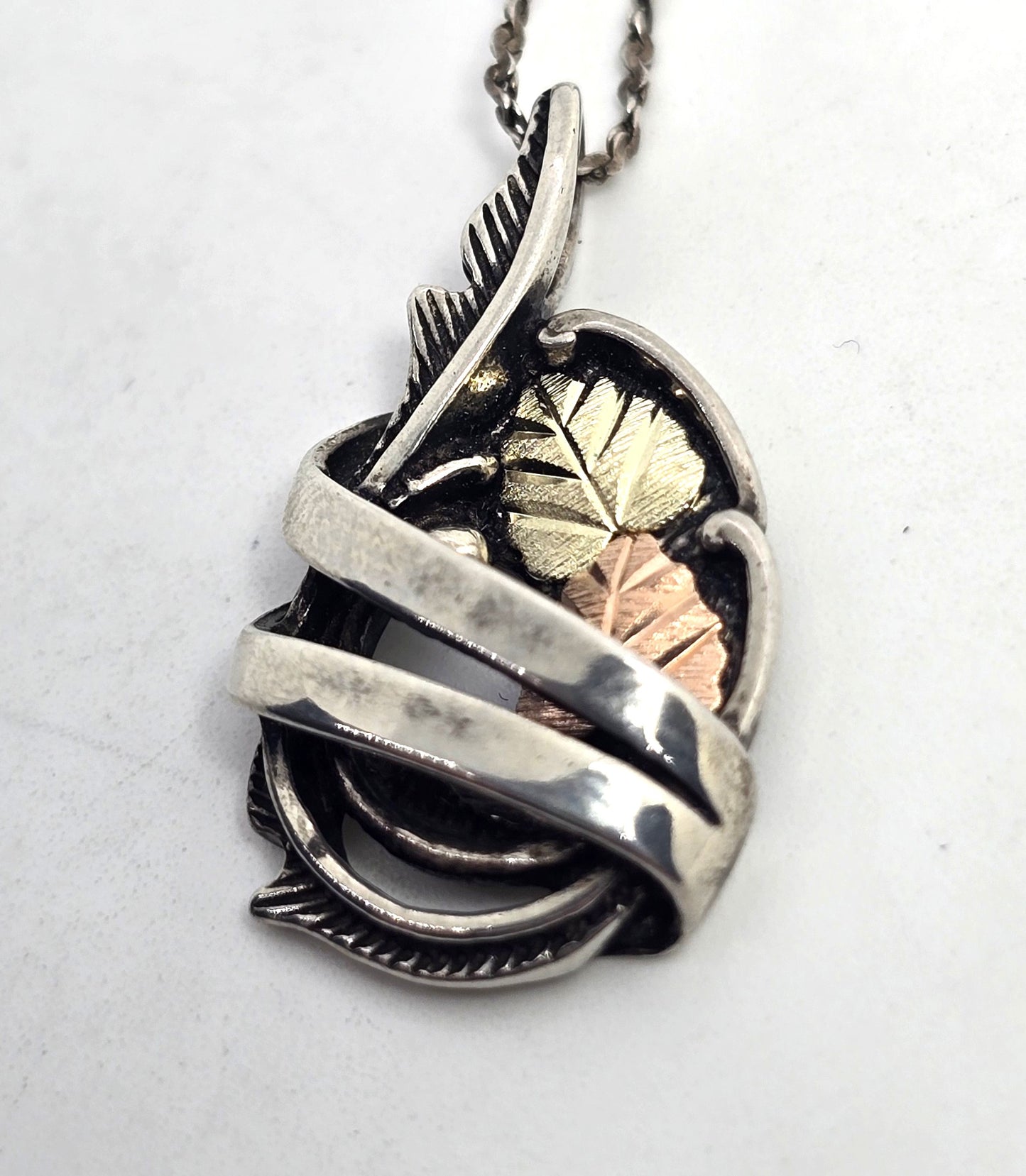 Black Hills Gold Coleman Co Yellow Rose 12k gold Leaf swirled sterling necklace