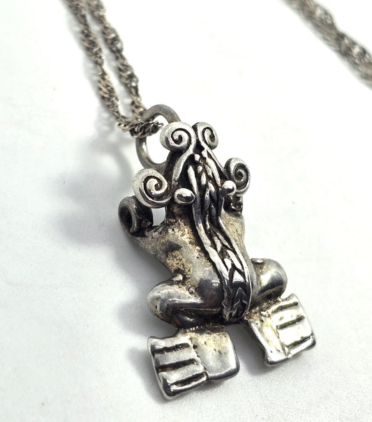 Tribal frog detailed thick vintage sterling silver pendant necklace
