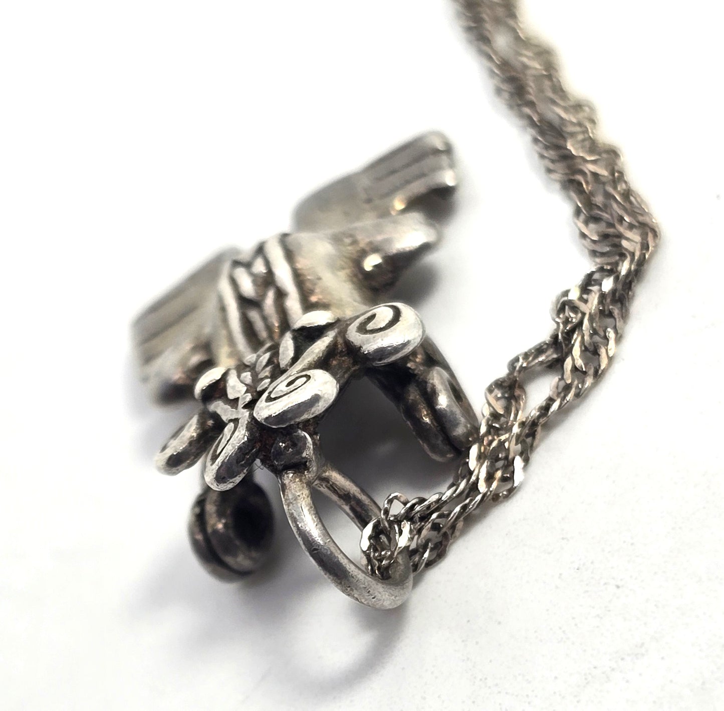 Tribal frog detailed thick vintage sterling silver pendant necklace