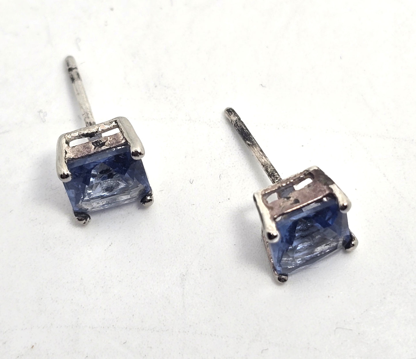 Synthetic Tanzanite Princess cut sterling silver 925 stud earrings