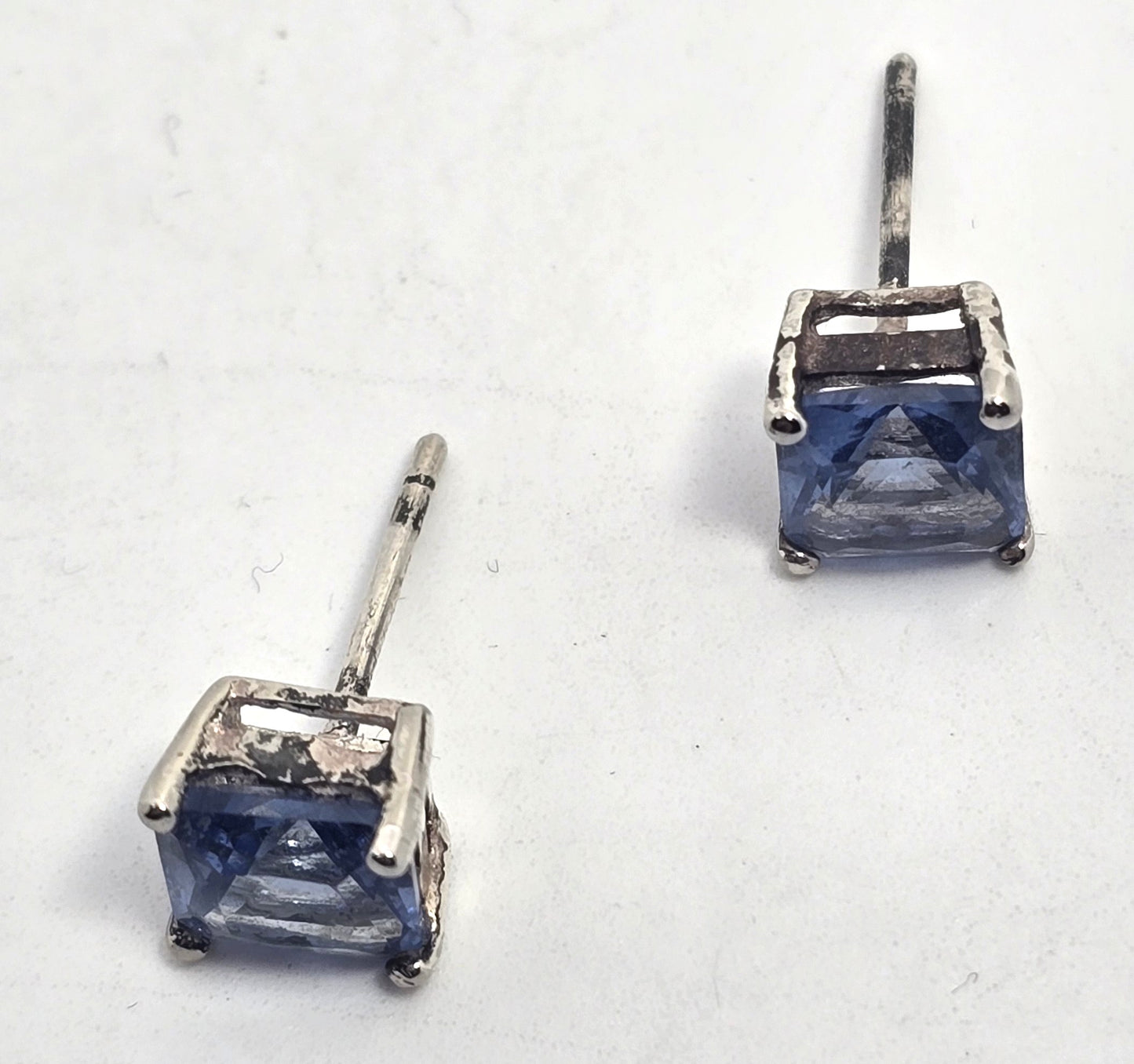 Synthetic Tanzanite Princess cut sterling silver 925 stud earrings