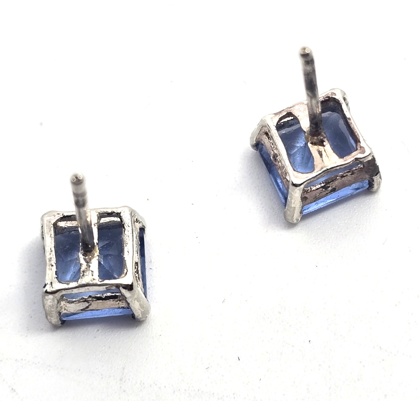 Synthetic Tanzanite Princess cut sterling silver 925 stud earrings