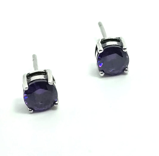 Iolite 5mm round faceted prong set retro vintage sterling silver stud earrings