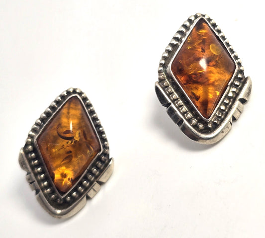 Running Bear Amber Tribal Native American sterling silver stud vintage earrings